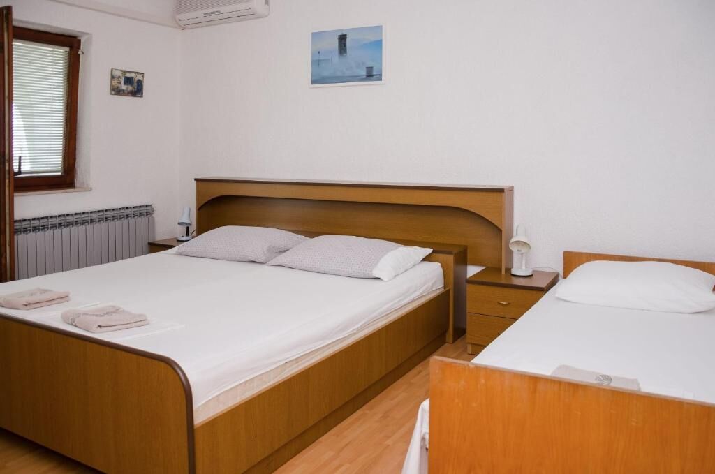 Apartments Sanja 67941-A1
