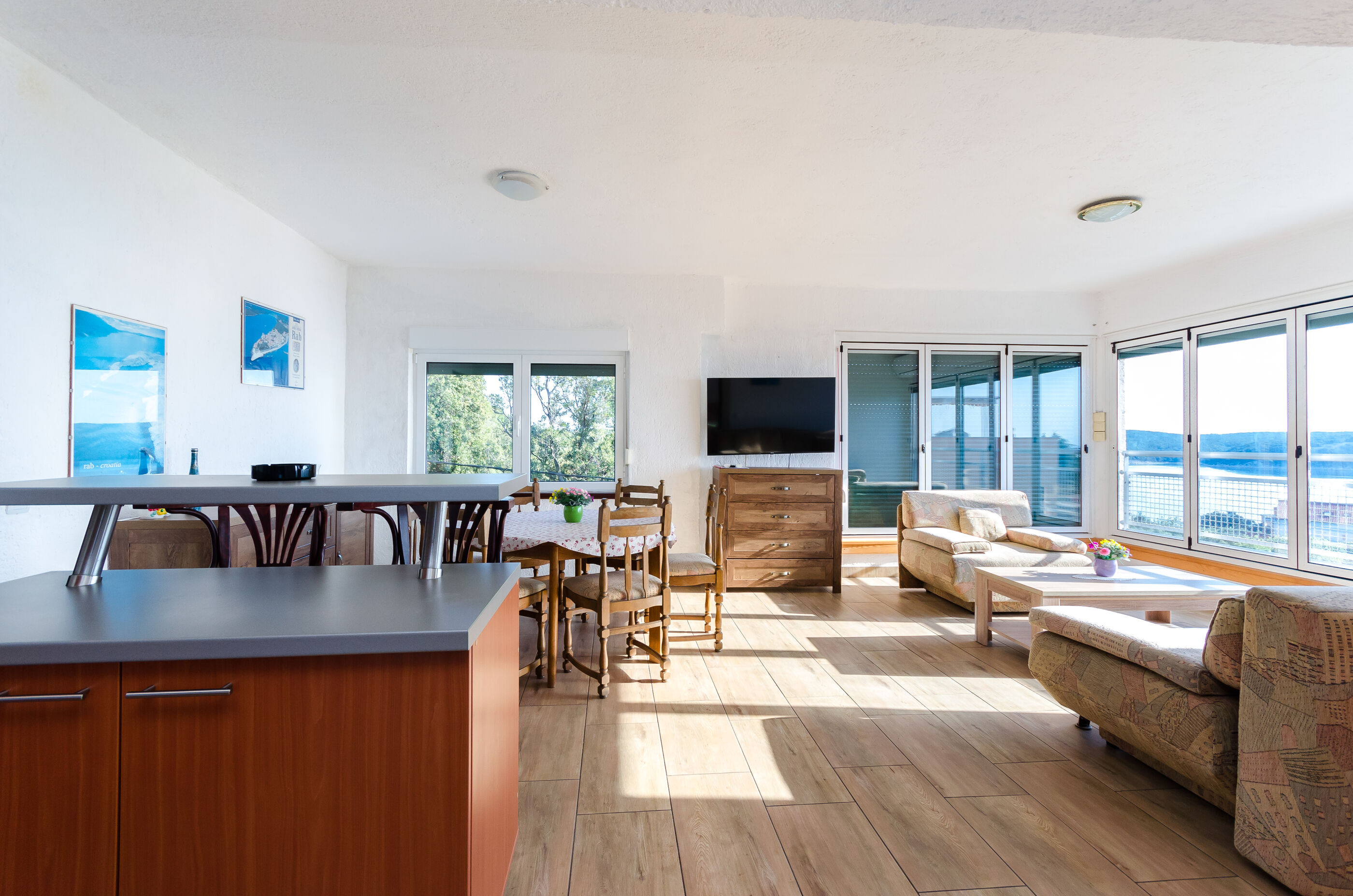 Apartments Tomo 67141-A1
