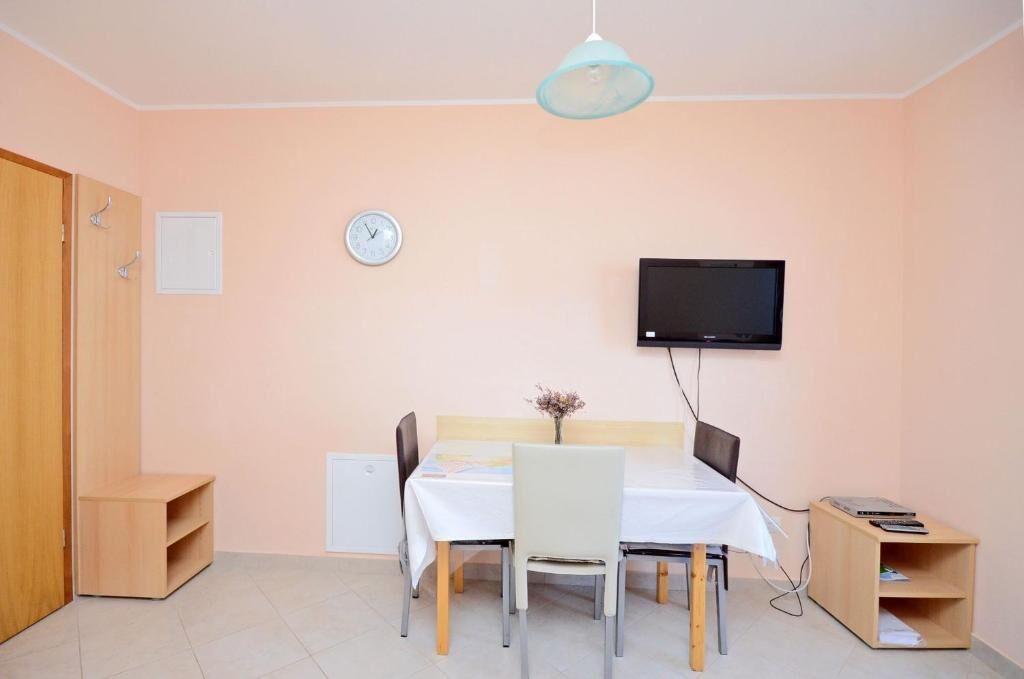 Apartments Ivanka 67921-A2