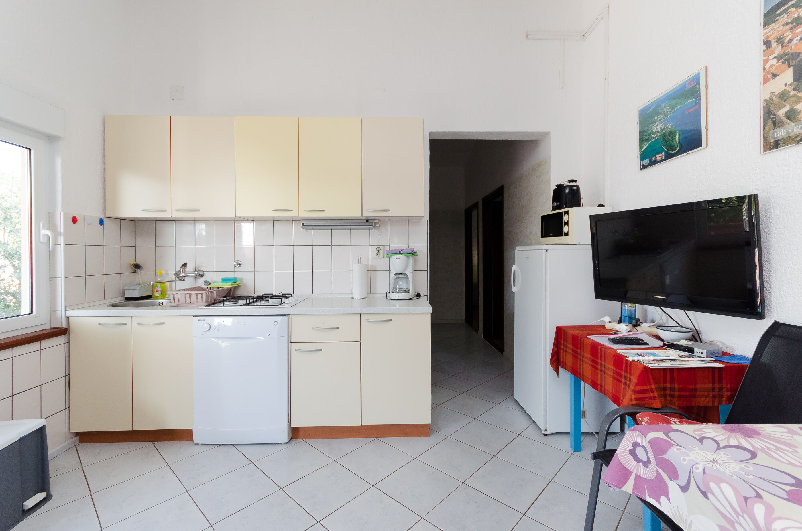 Apartments Tomo 67141-A2