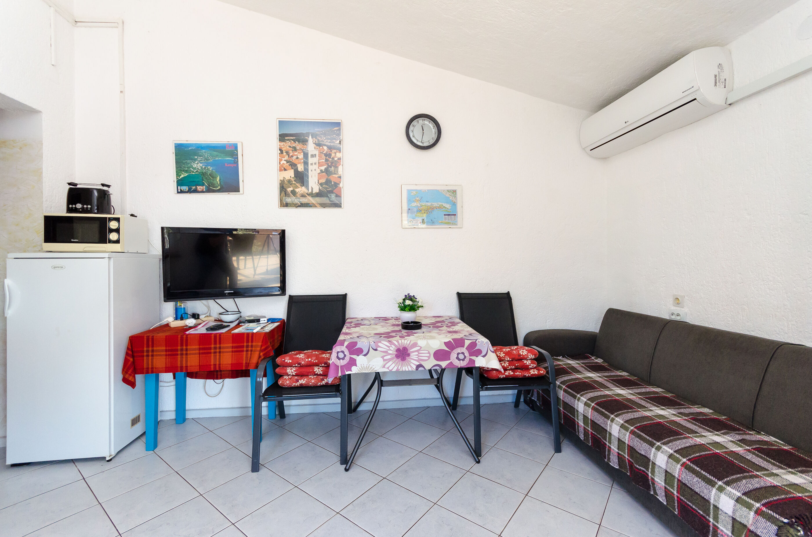 Apartments Tomo 67141-A2