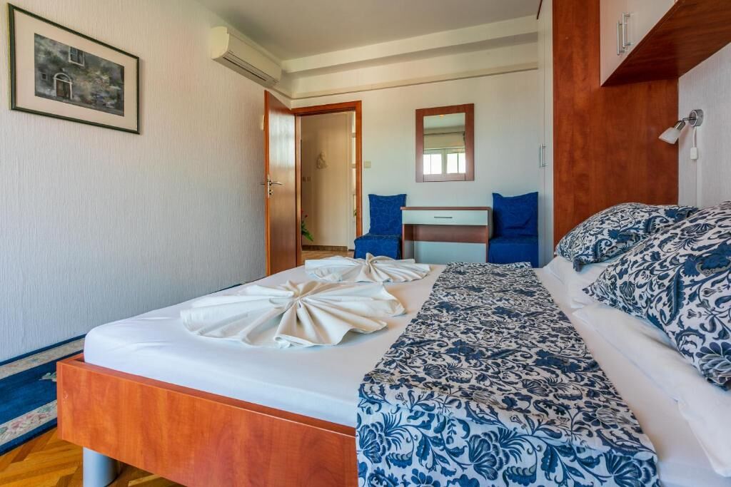 Apartments Vila Antula 66781-A1