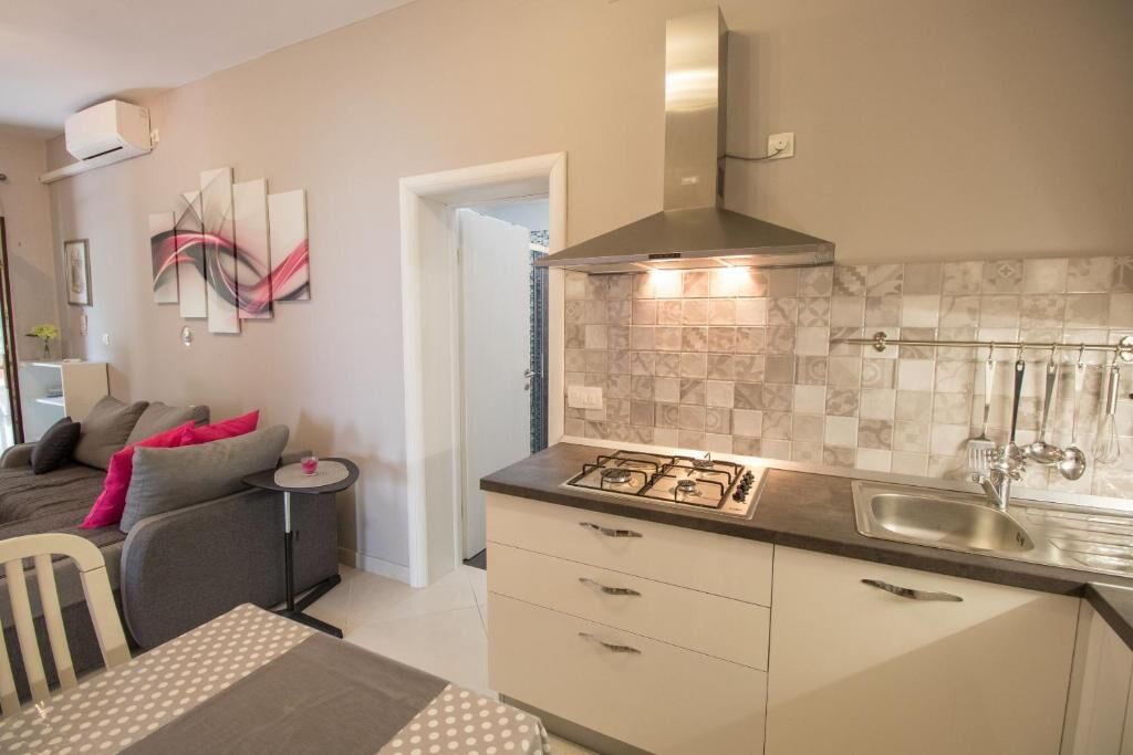 Apartments Serđo 65861-A1
