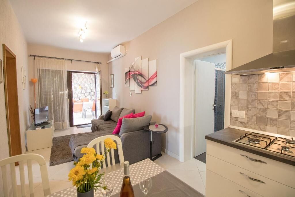 Apartments Serđo 65861-A1