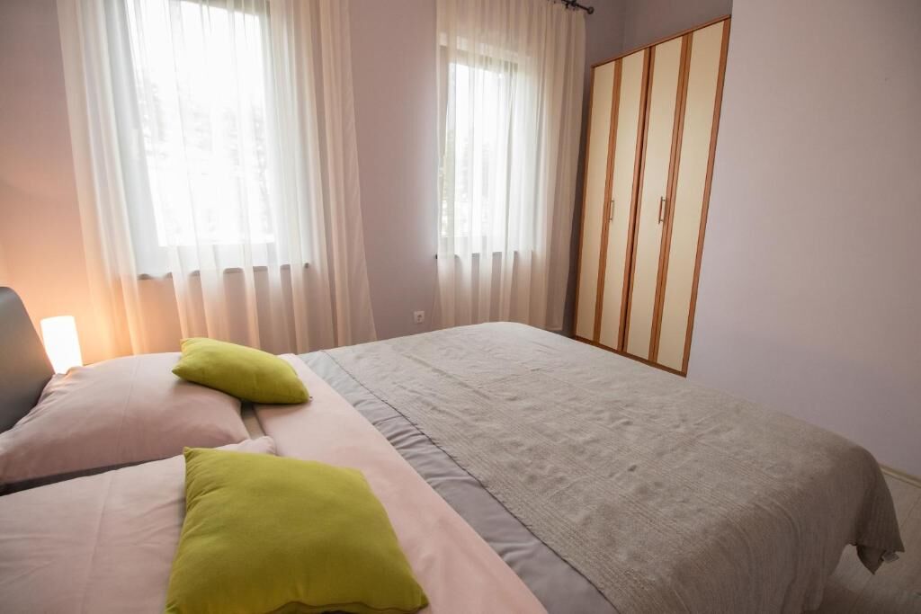 Apartments Serđo 65861-A1