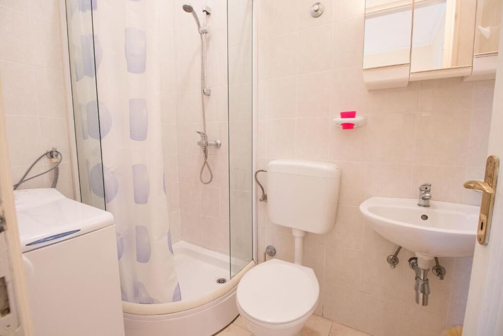Apartments Rezine 65862-A2