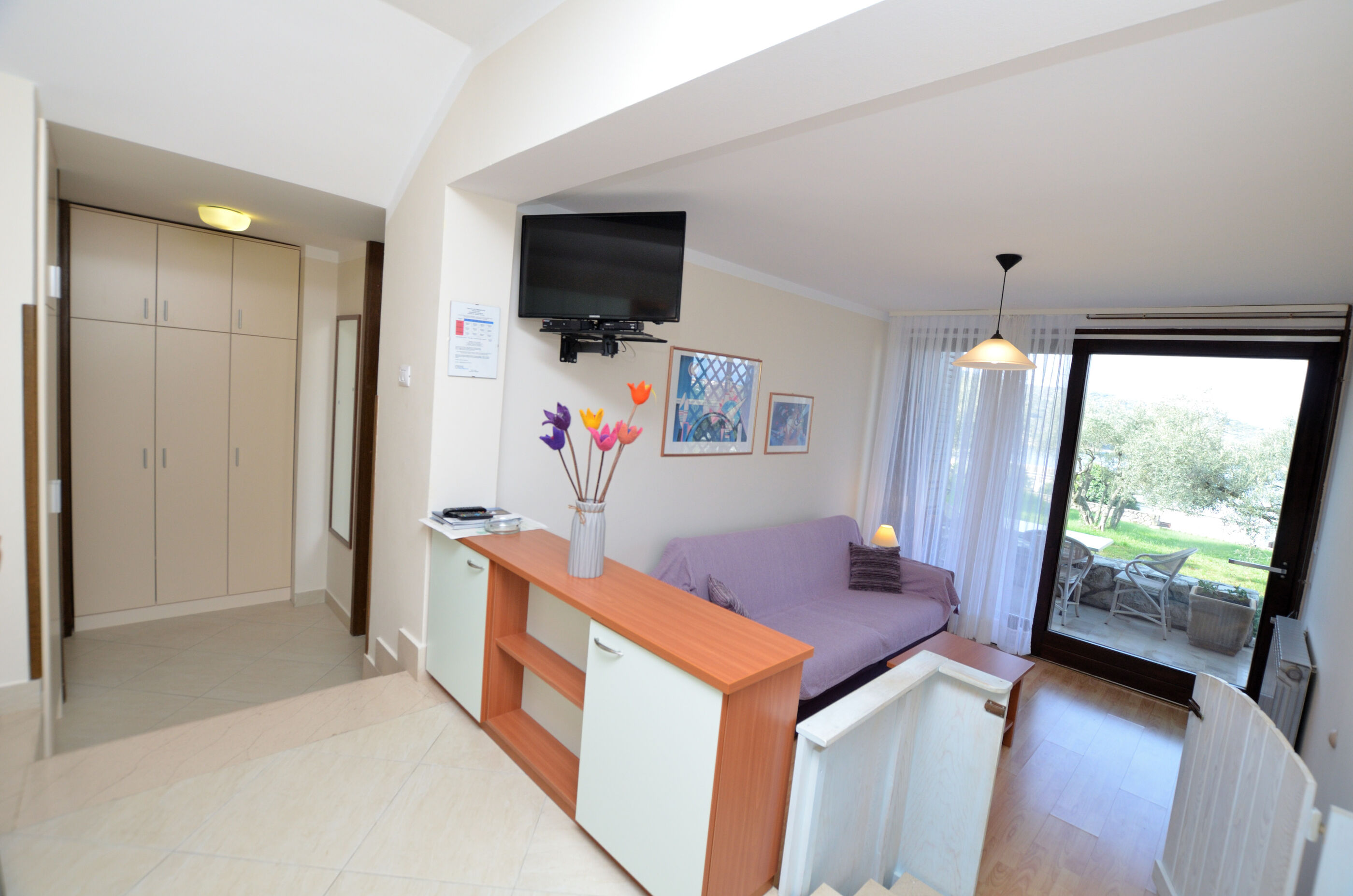 Apartments Ljubomir 67851-A1