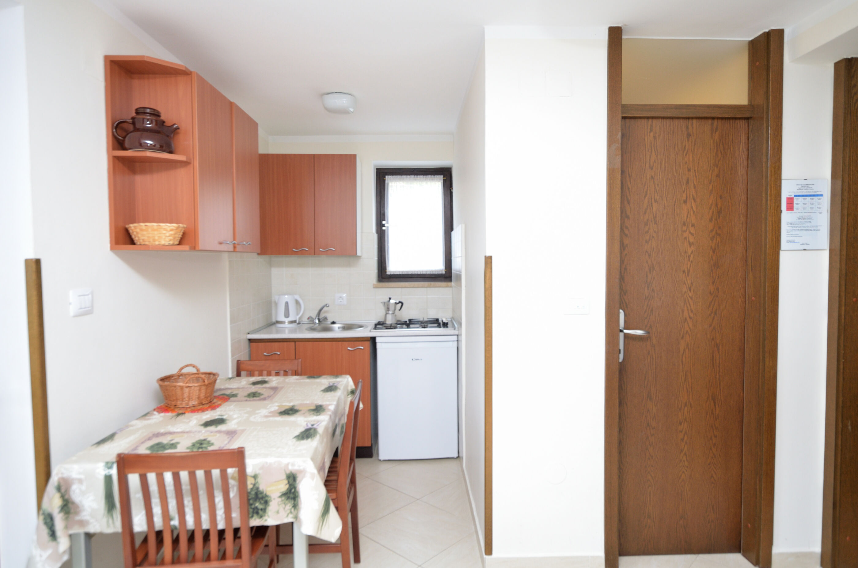 Apartments Ljubomir 67851-A3