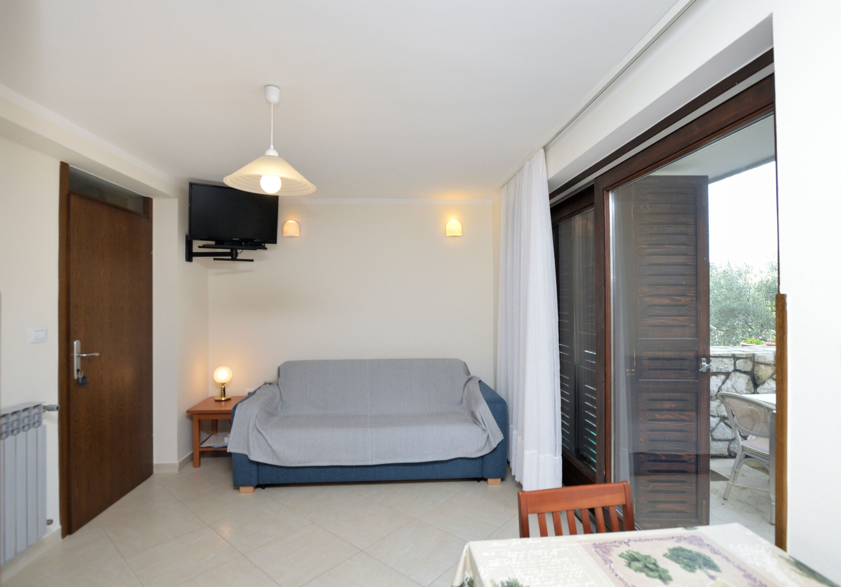 Apartments Ljubomir 67851-A3