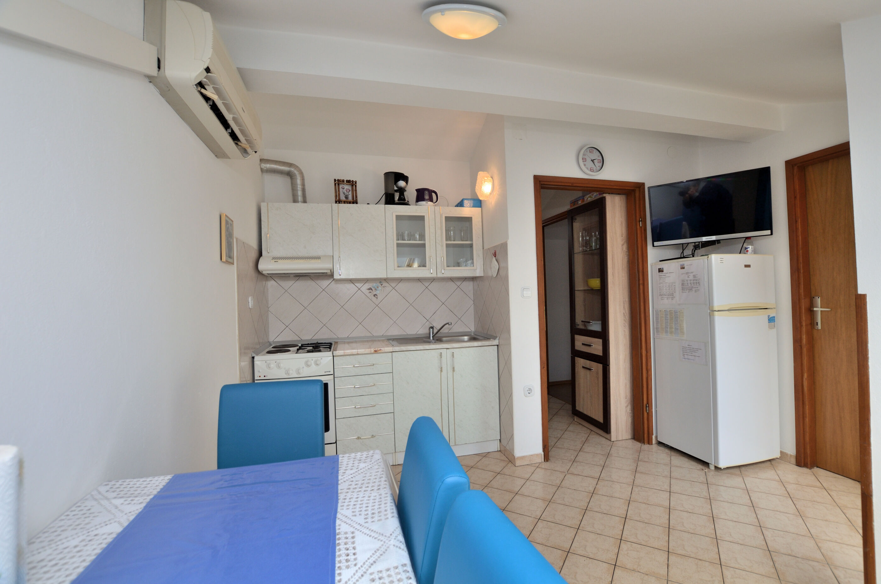 Apartments Kristina 67841-A1