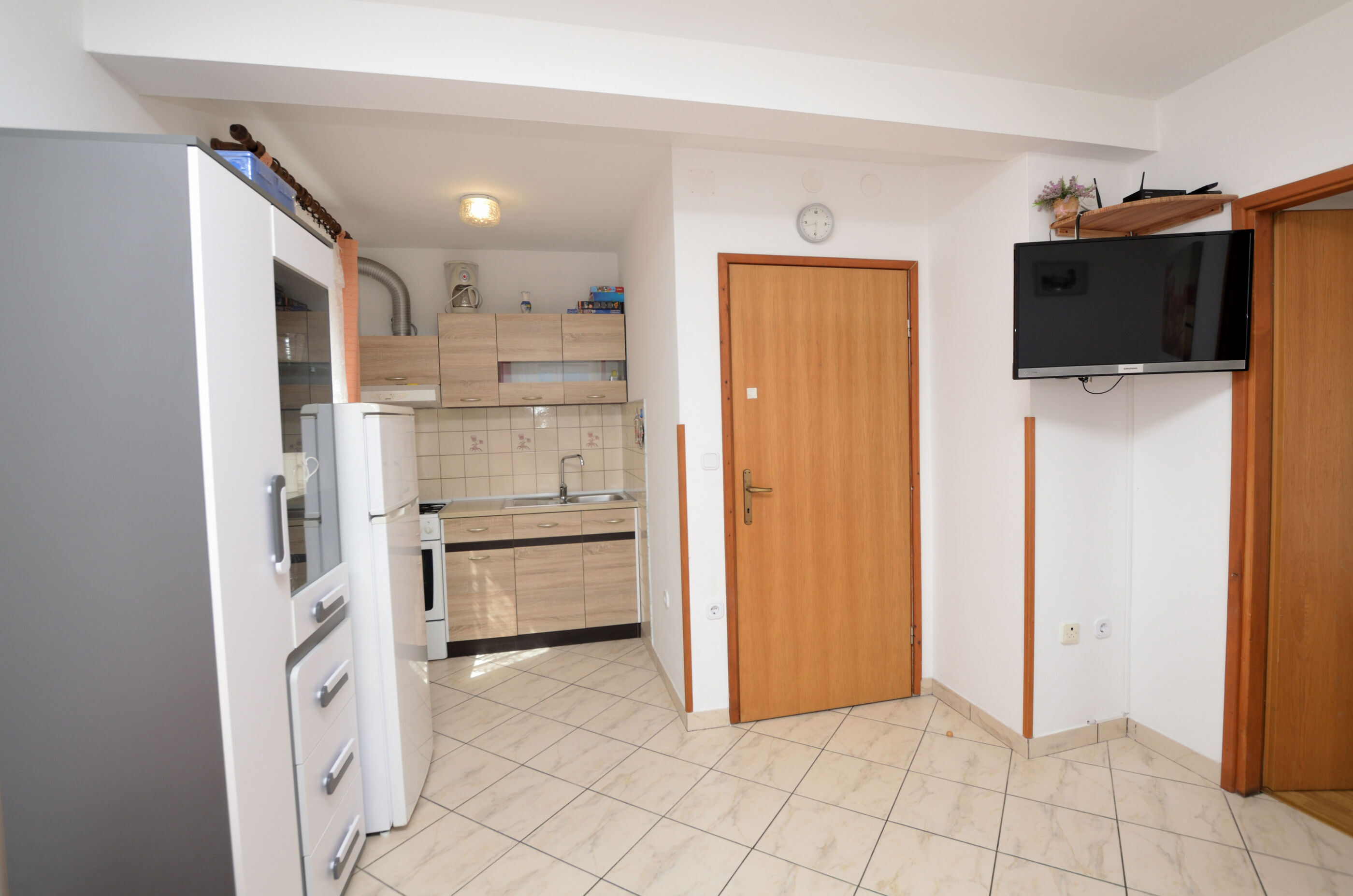 Apartments Kristina 67841-A2