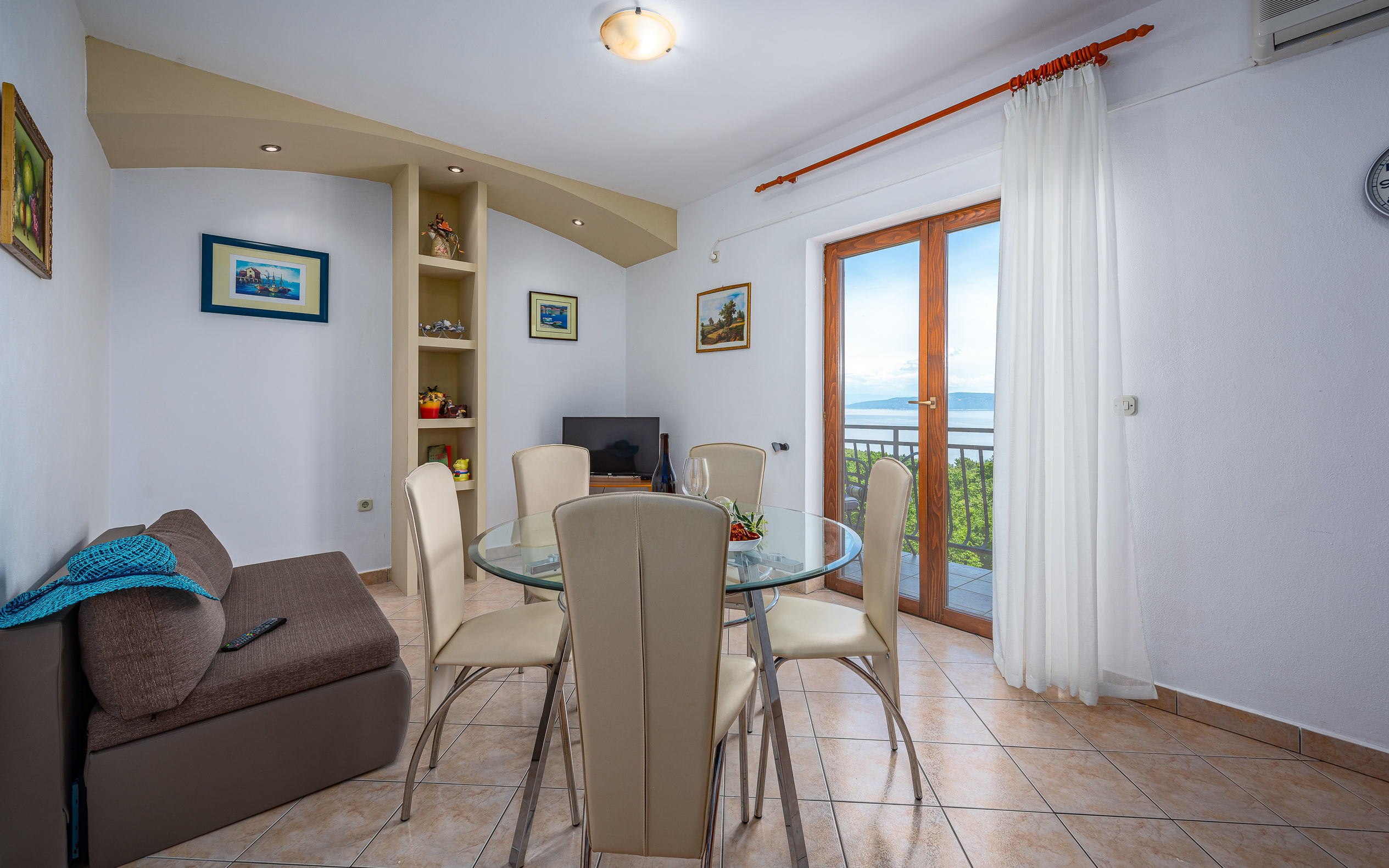 Apartments Wellness 75751-A4