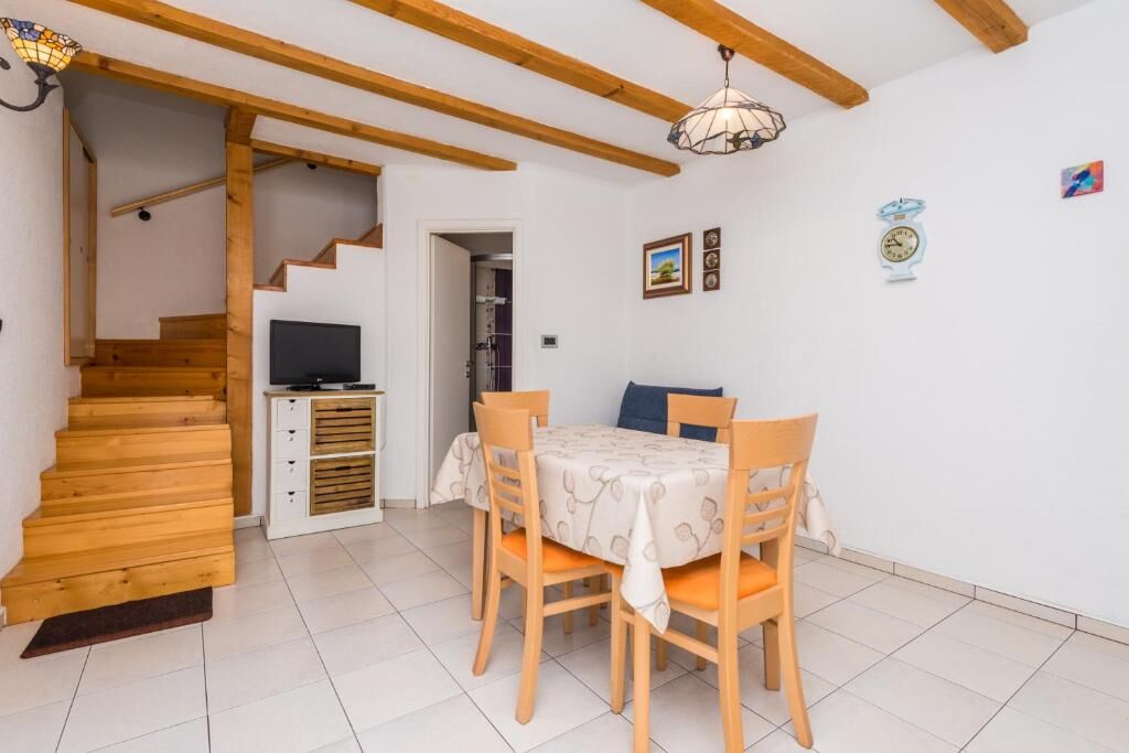 House Romanca 90461-K1
