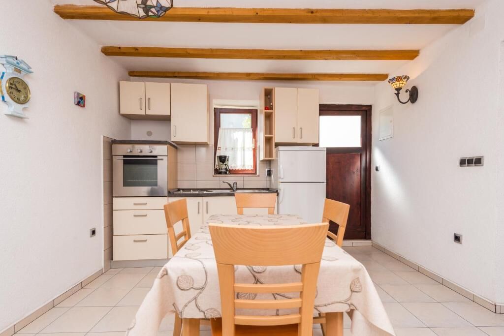 House Romanca 90461-K1