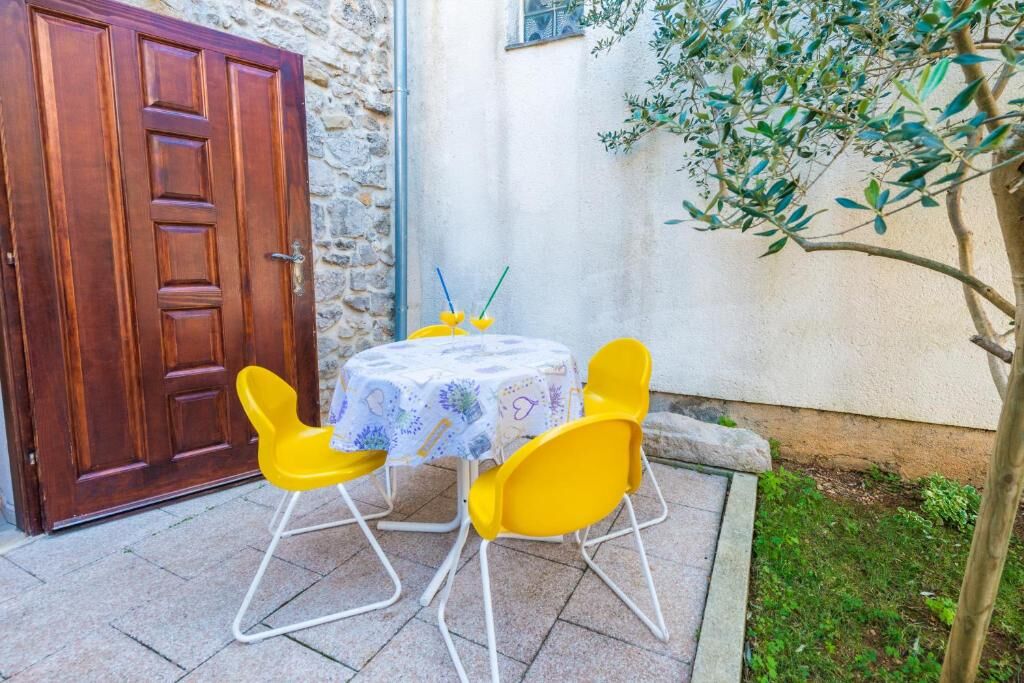 House Romanca 90461-K1