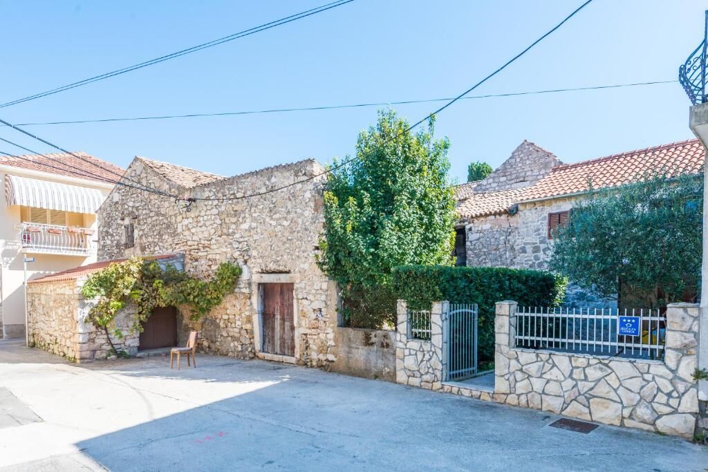 House Romanca Accommodation in Zadar