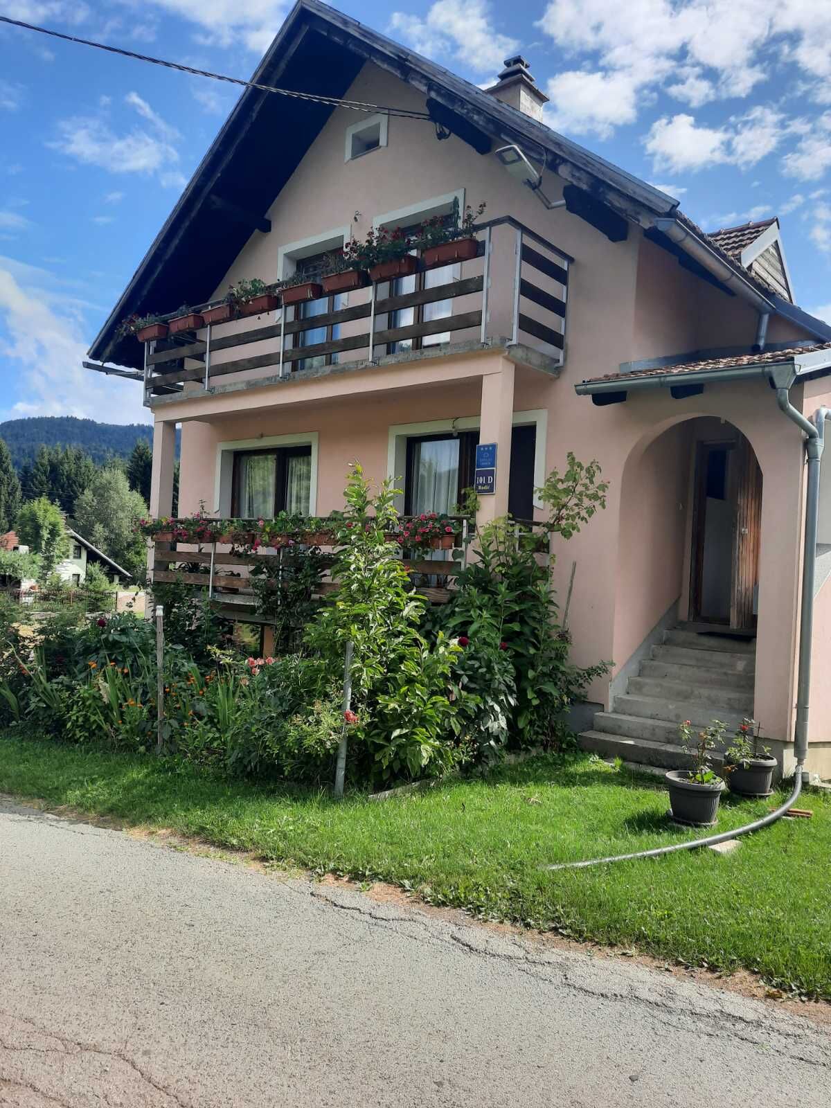 Kuća za odmor Šumska Idila K1