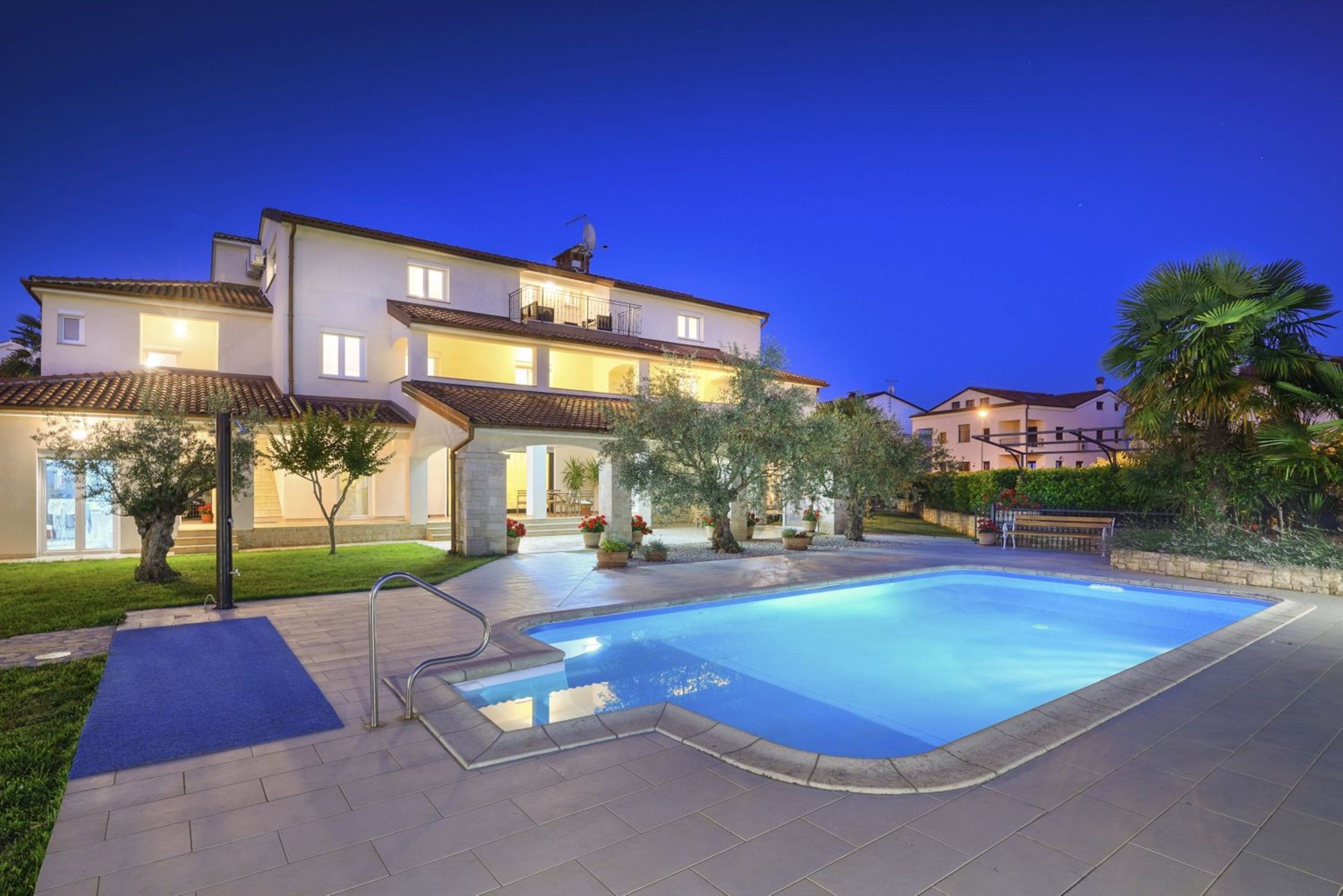 Apartment Paradiso 6 82684-A1
