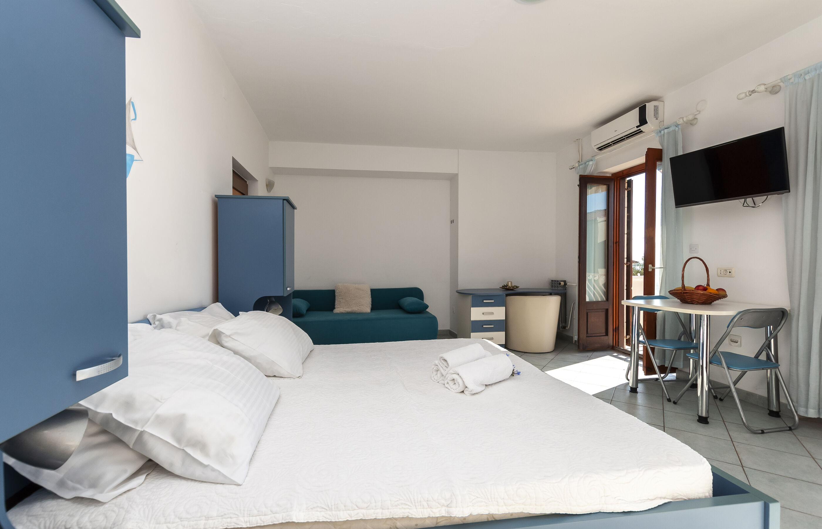 Apartments Near Beach 90351-A2