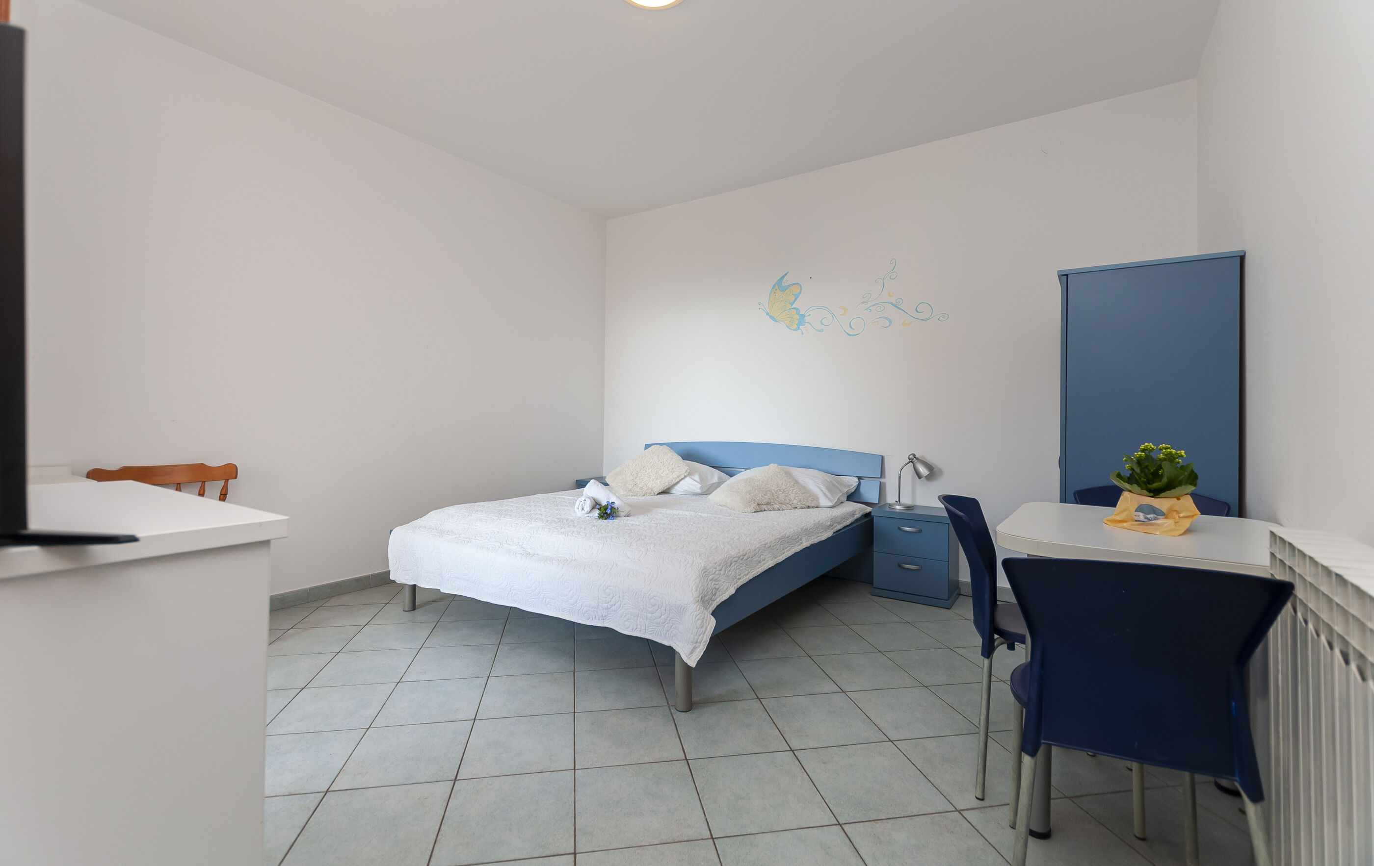 Apartments Near Beach 90351-A3