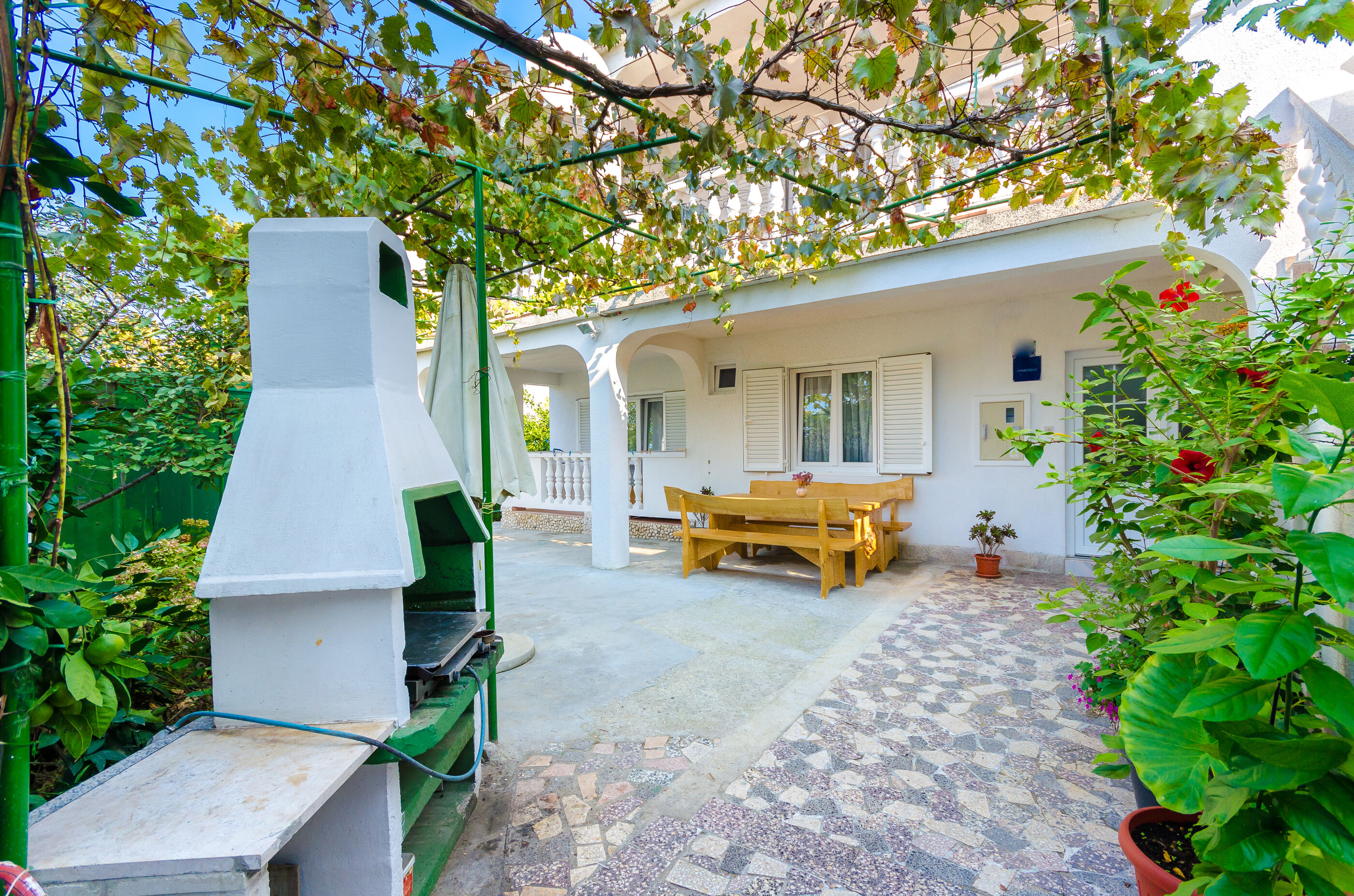 Apartments Luce 88031-A1