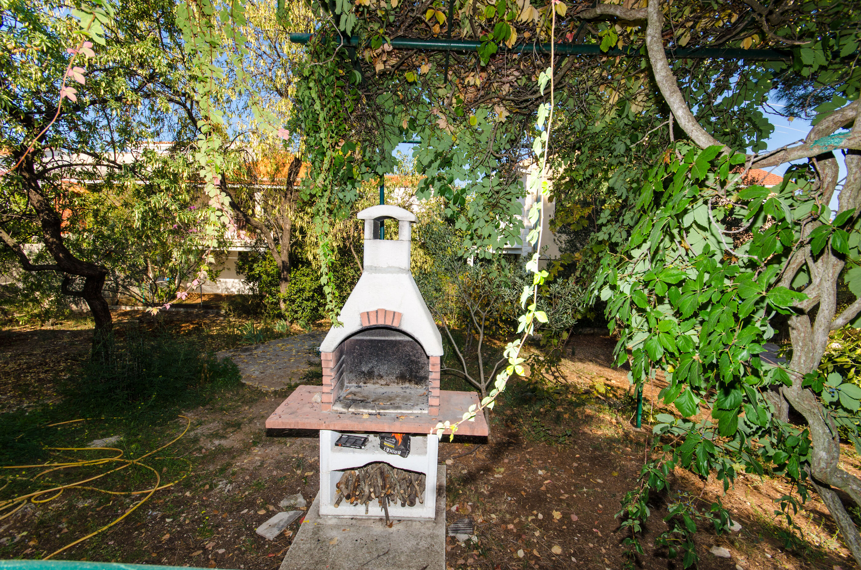 House Bojan 42871-K1