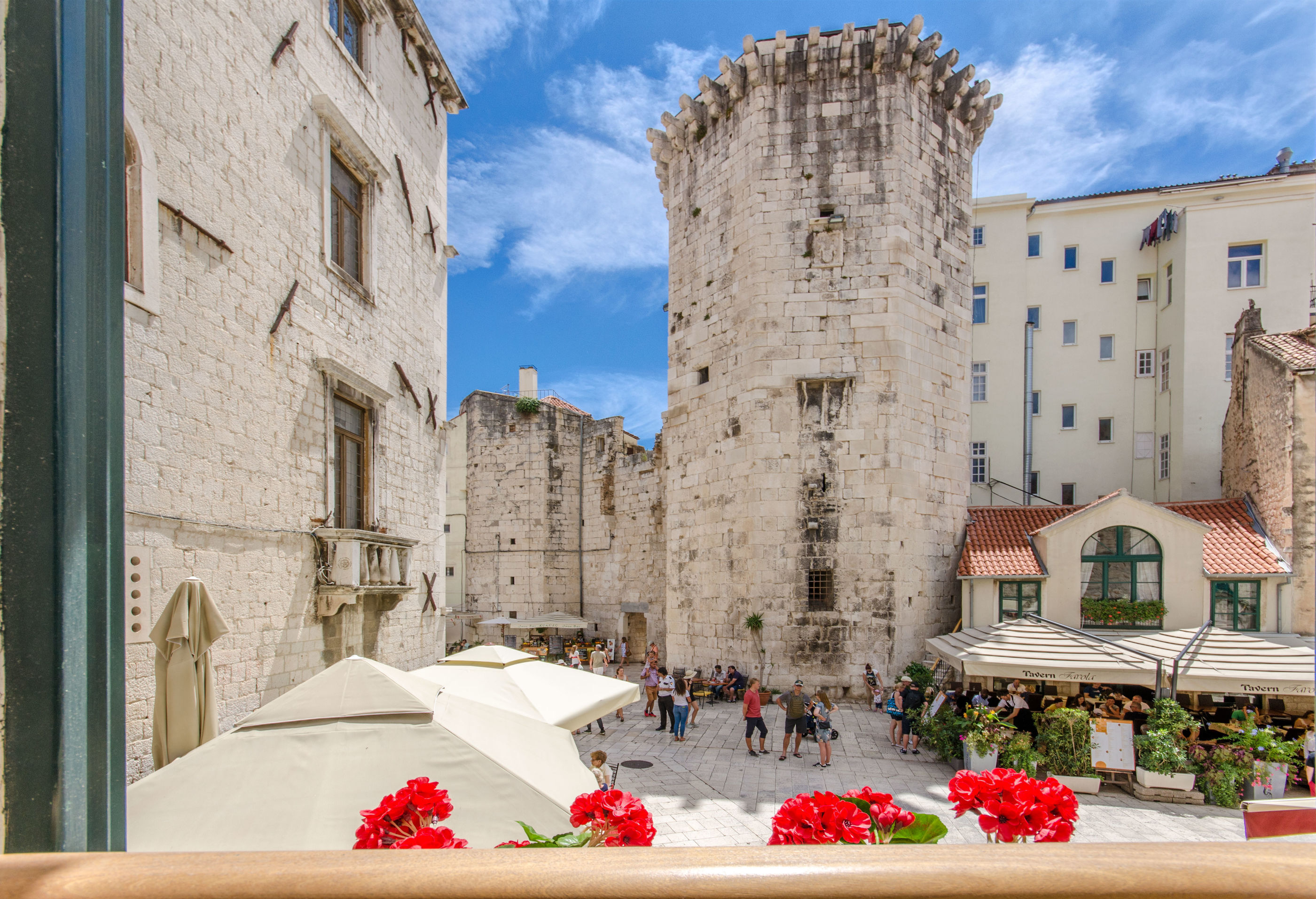 Apartment Roko in Center Accommodation in Split