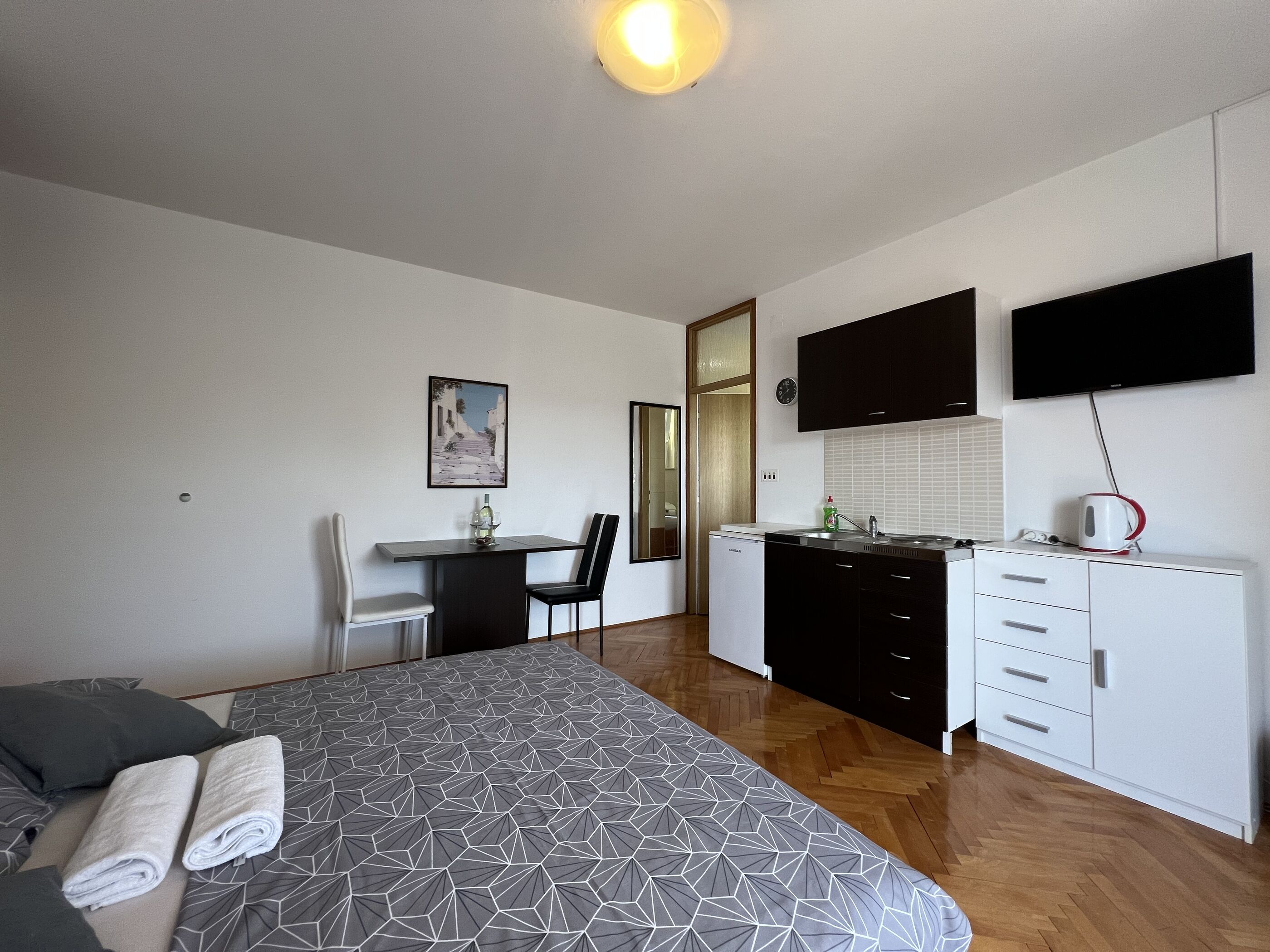 Apartments Ivona 24011-A4