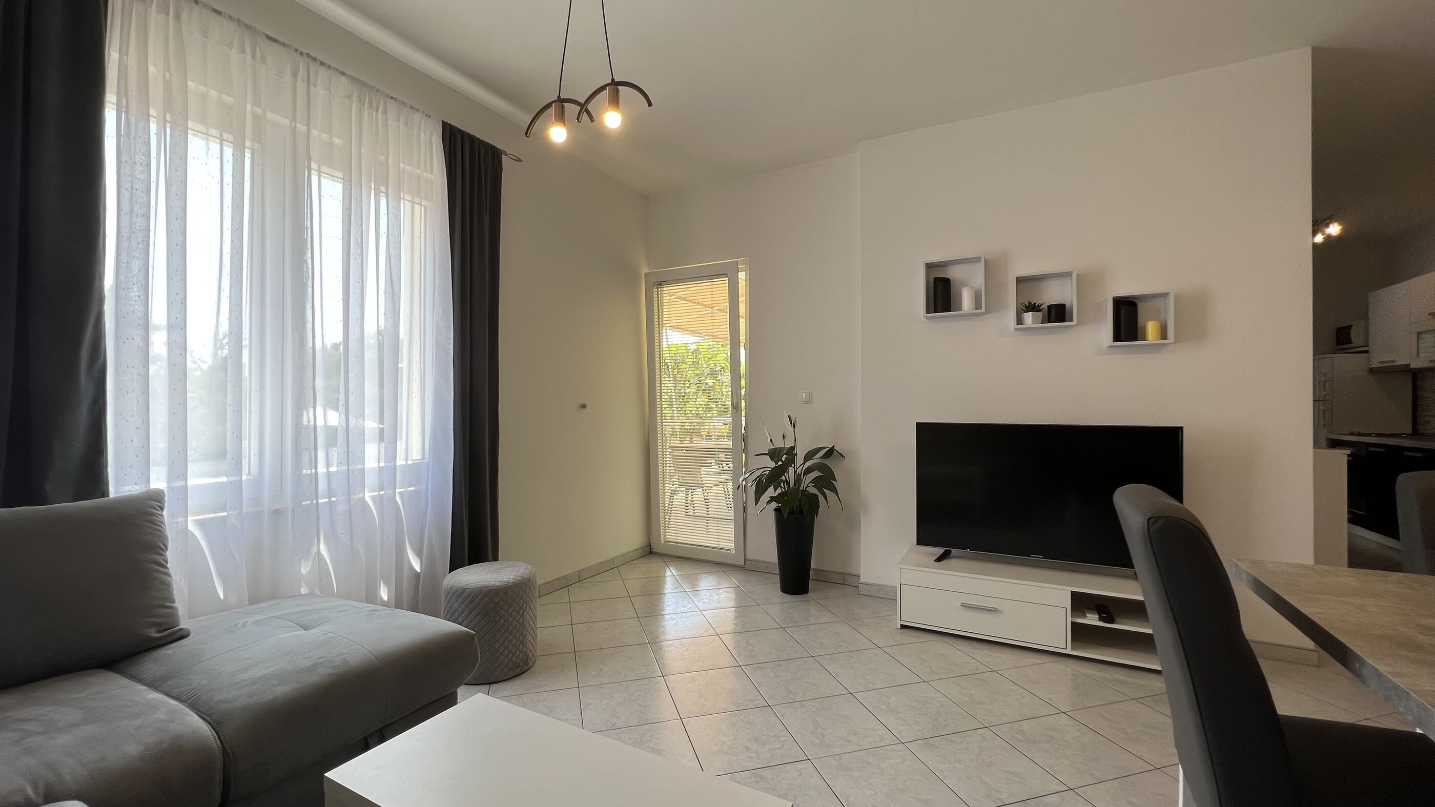Apartments Ivona 24011-A1