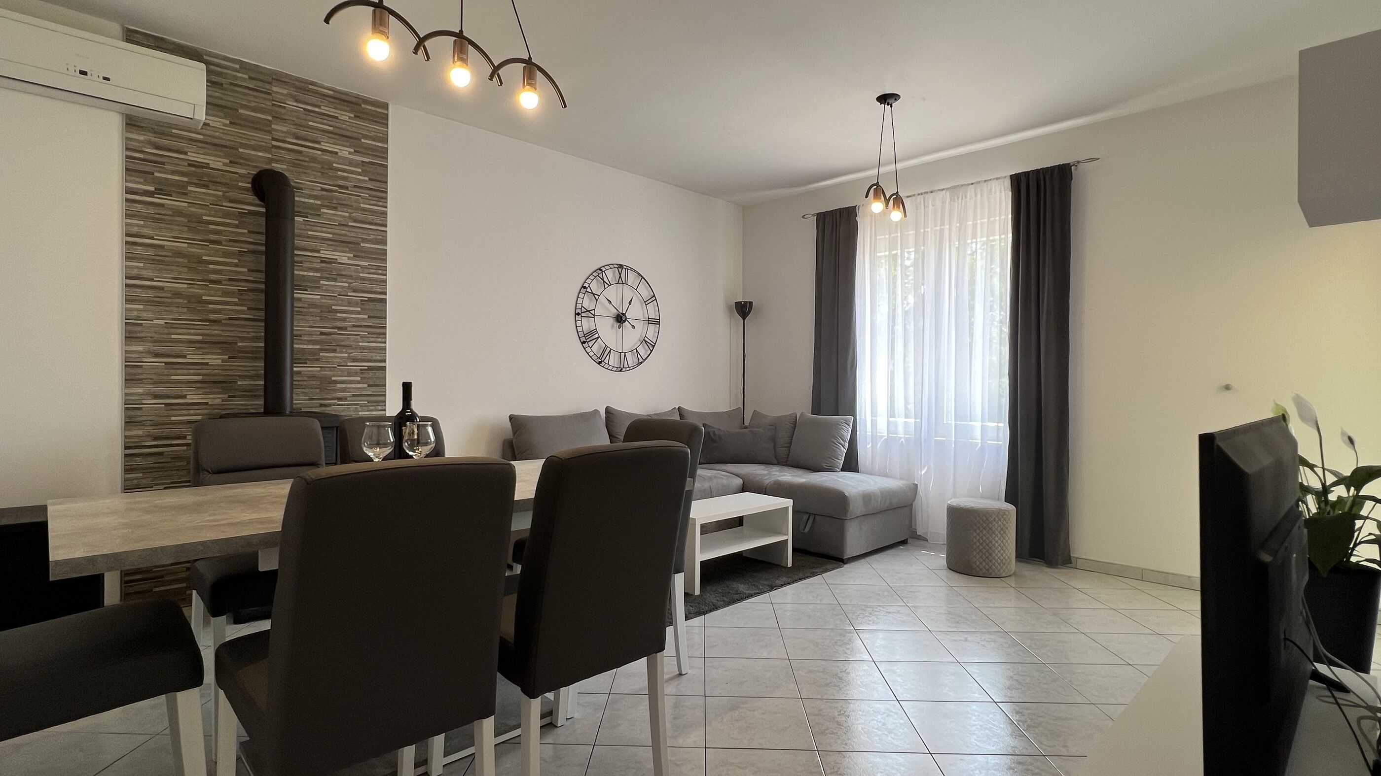 Apartments Ivona 24011-A1