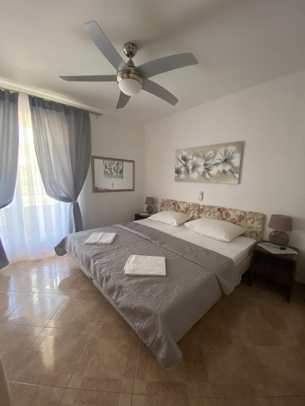 Apartment Niko 94108-A1