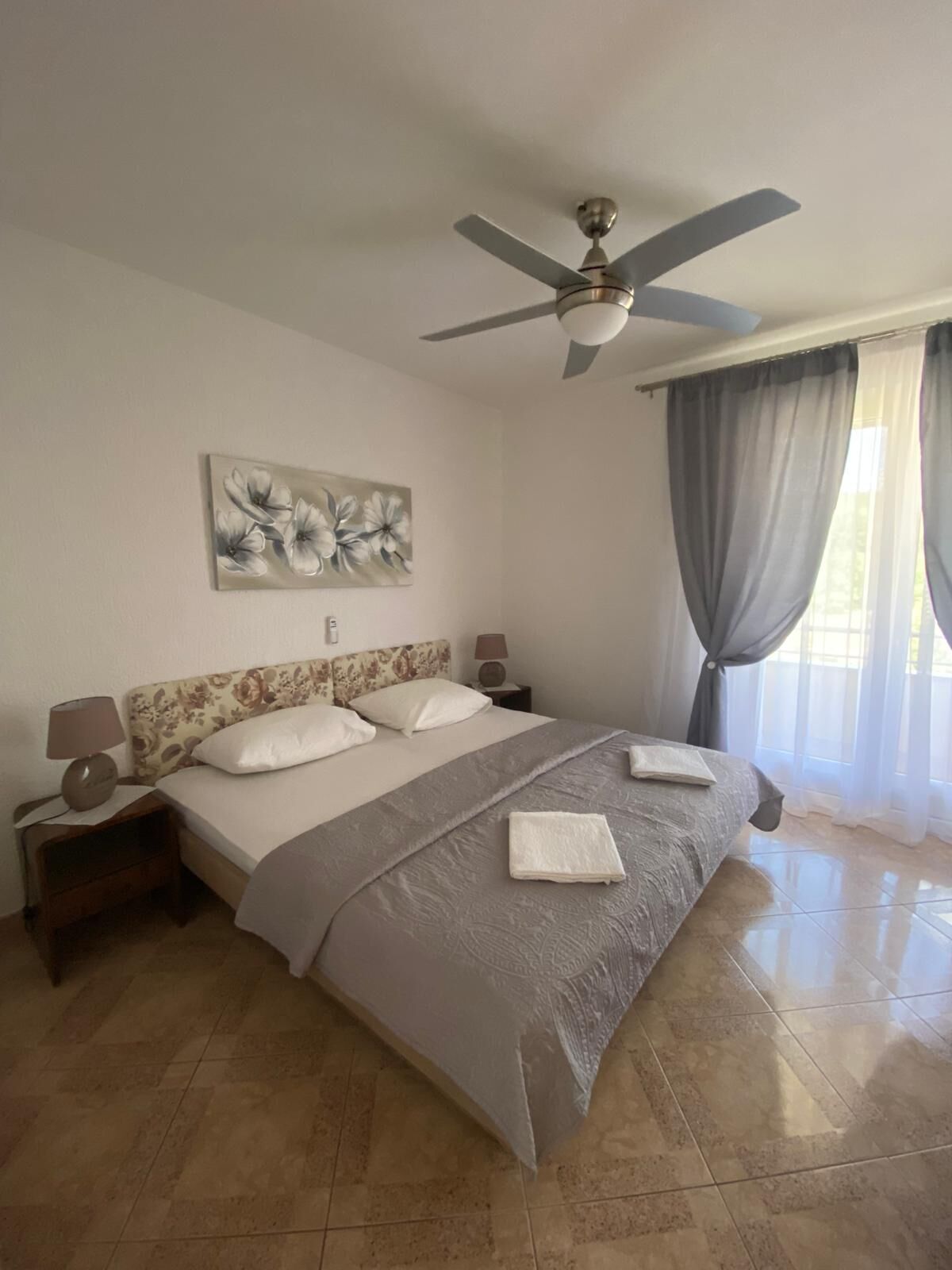 Apartment Niko 94108-A1
