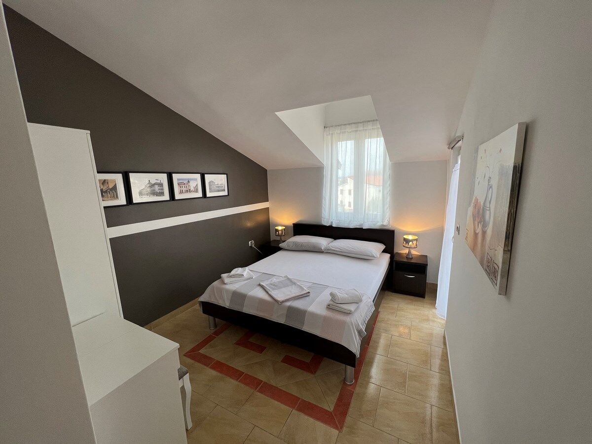Apartments Vuletic 73661-A2
