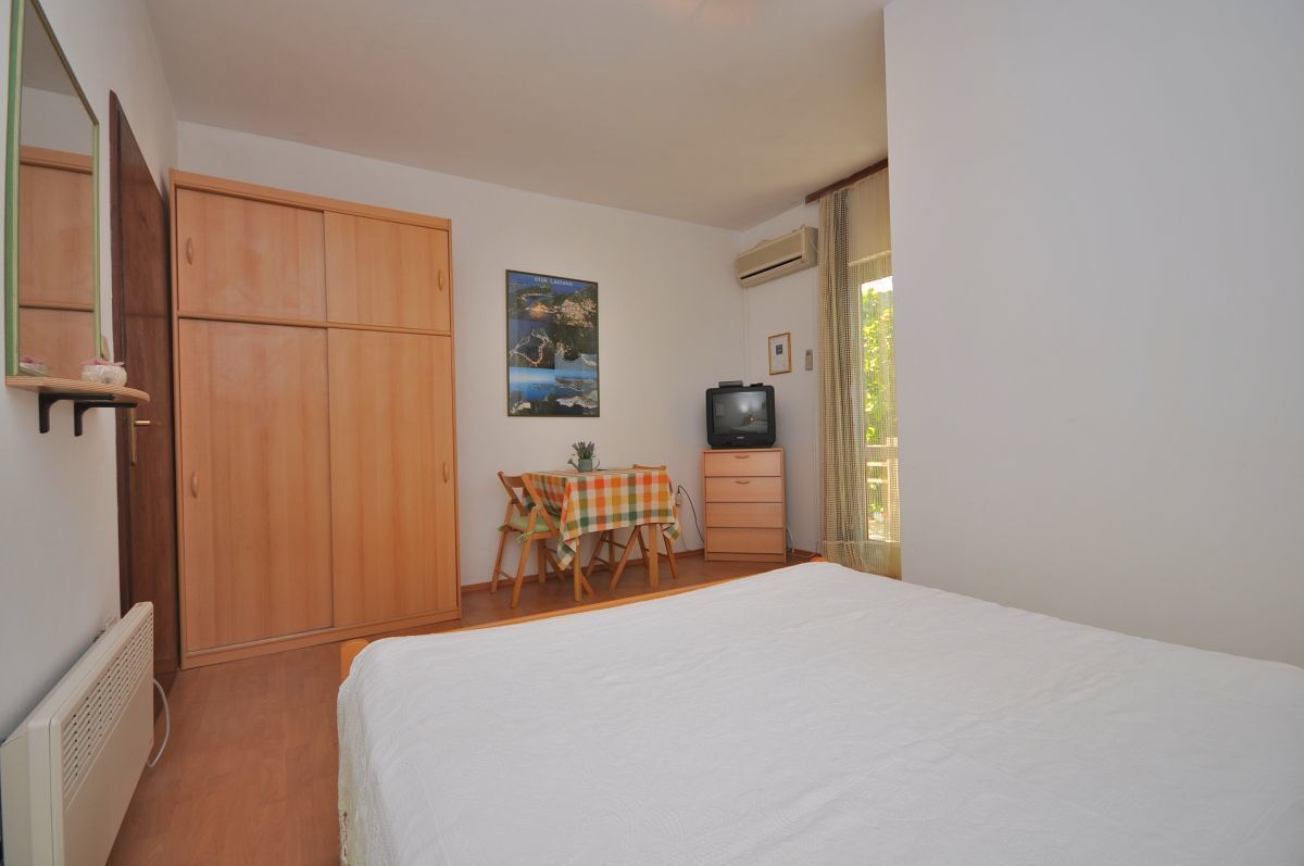 Apartments Slavica 53941-A2