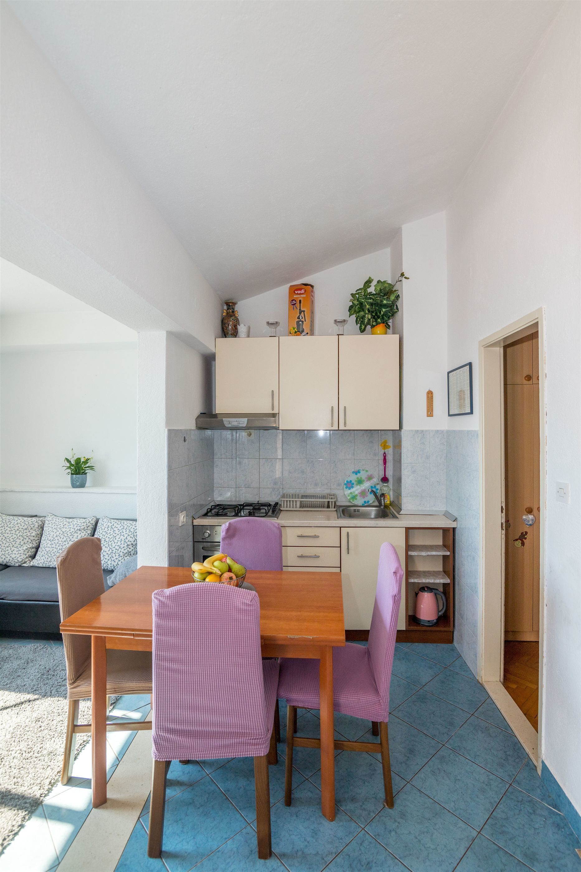 Apartments Tolj 37031-A2
