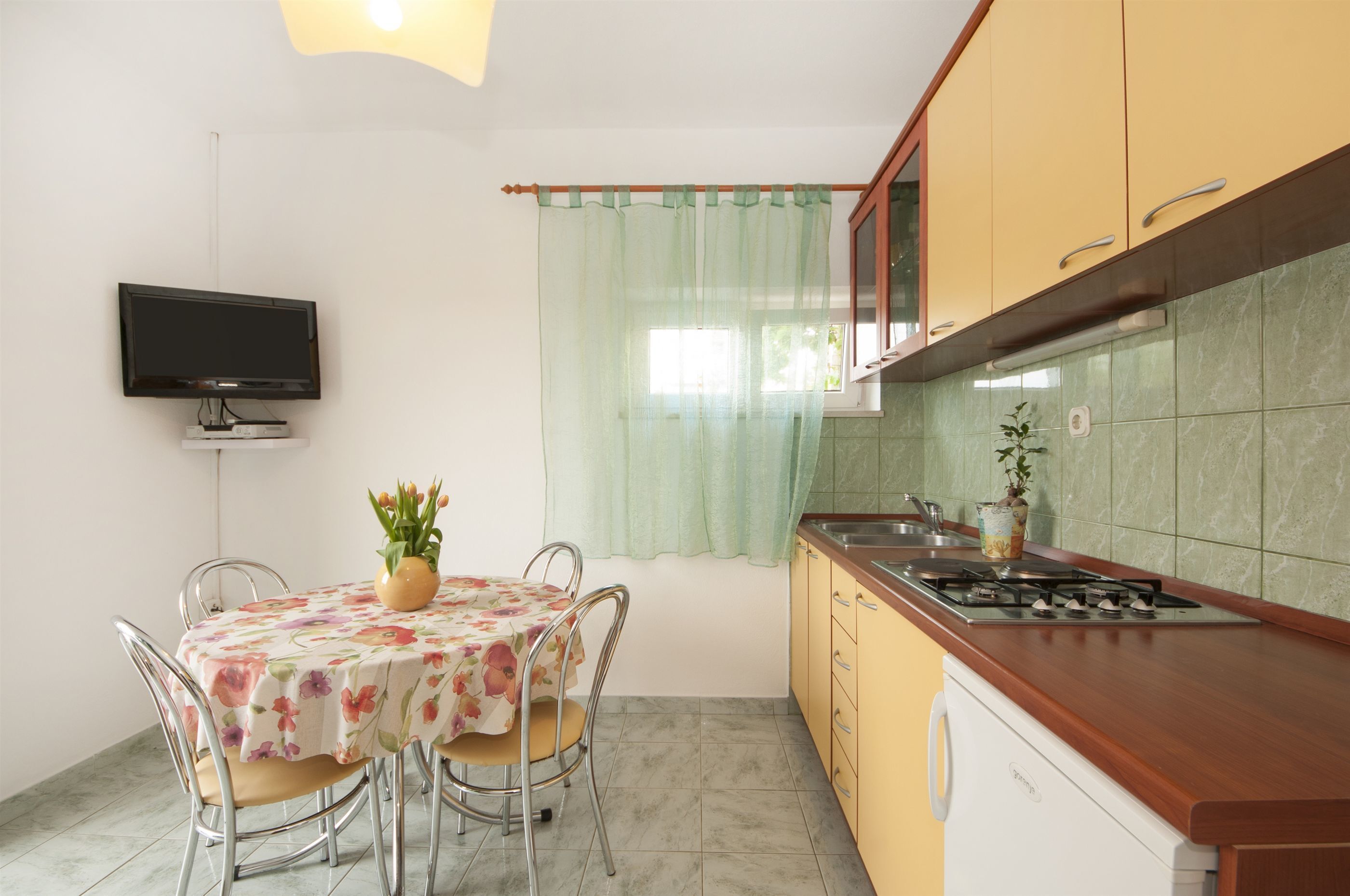 Apartments Tihana 44621-A2
