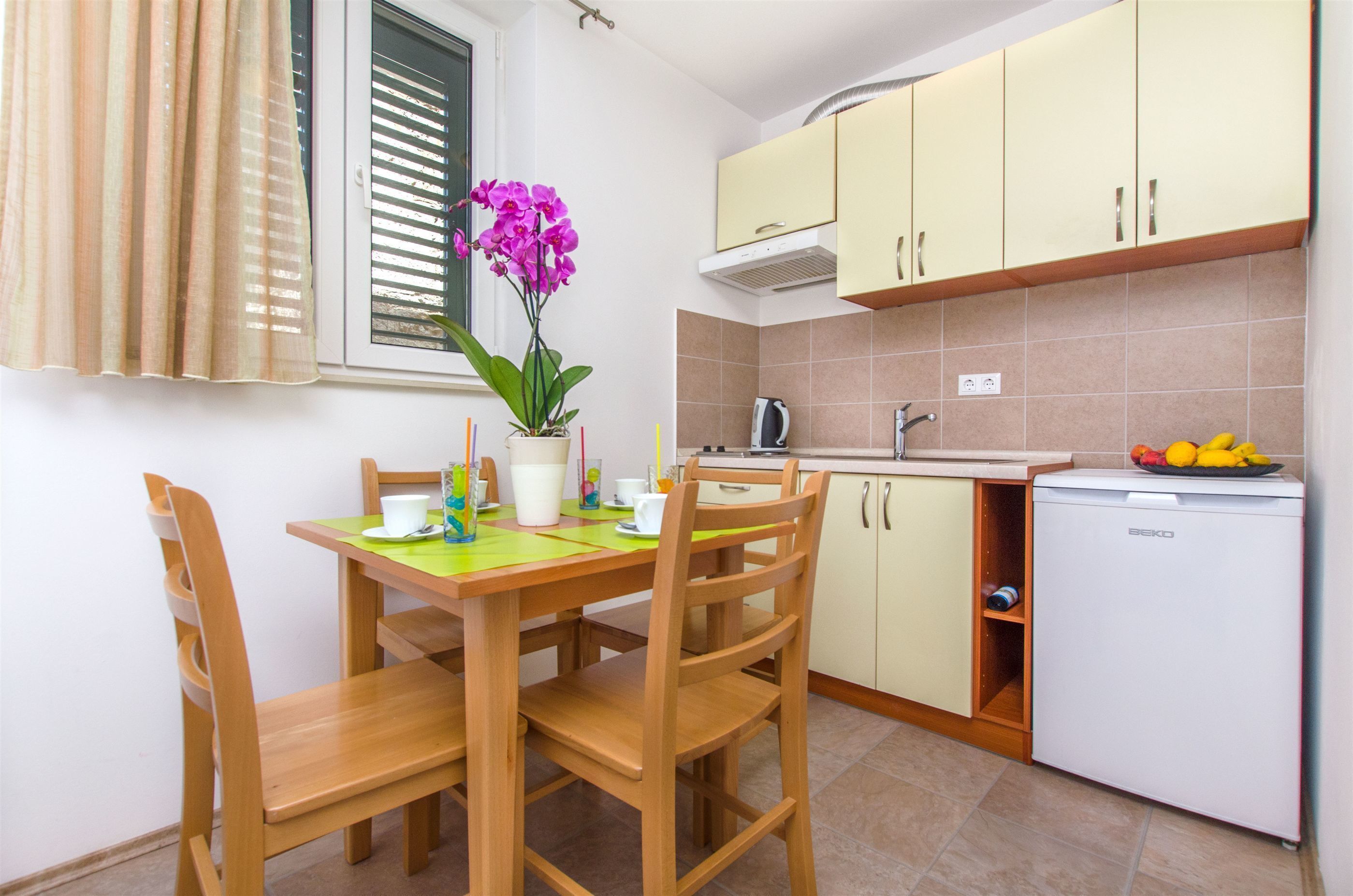 Apartments Mira 44971-A2