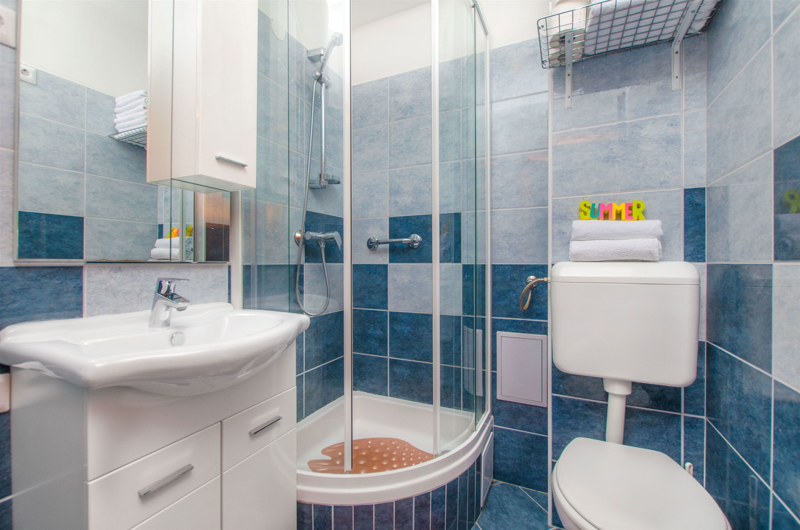 Apartments Mira 44971-A2