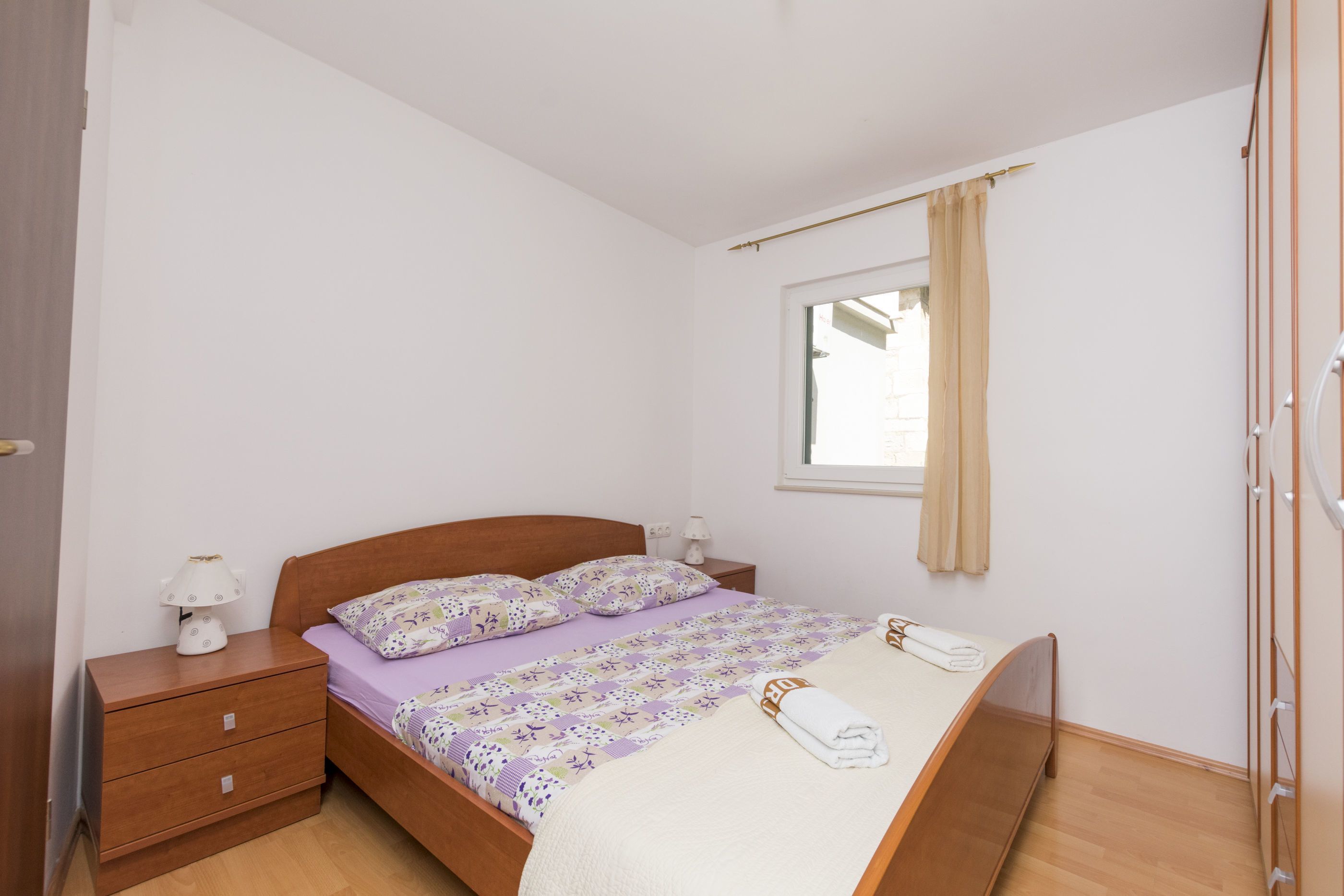 Apartments Mira 44971-A5