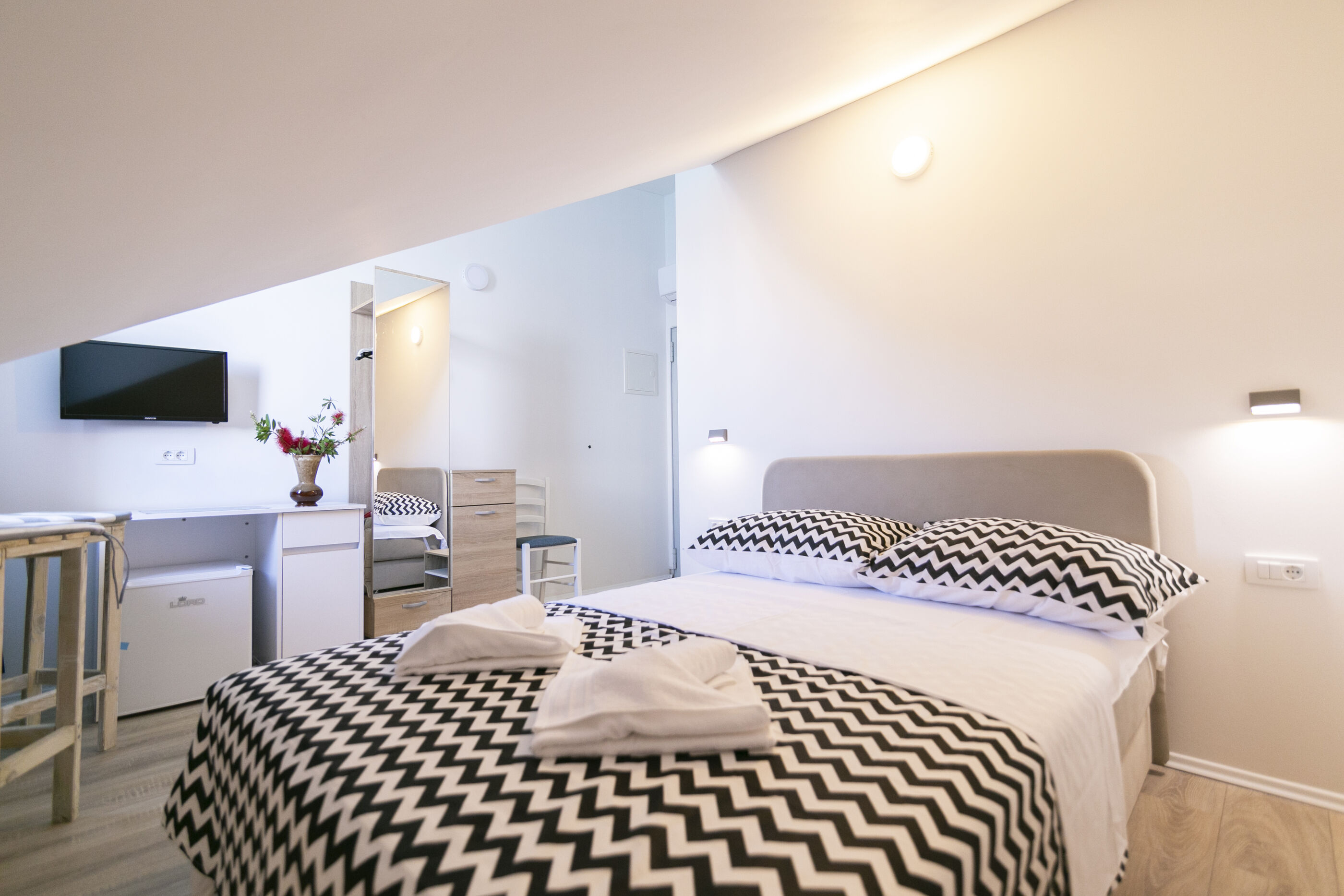 Rooms Royal 90521-S16