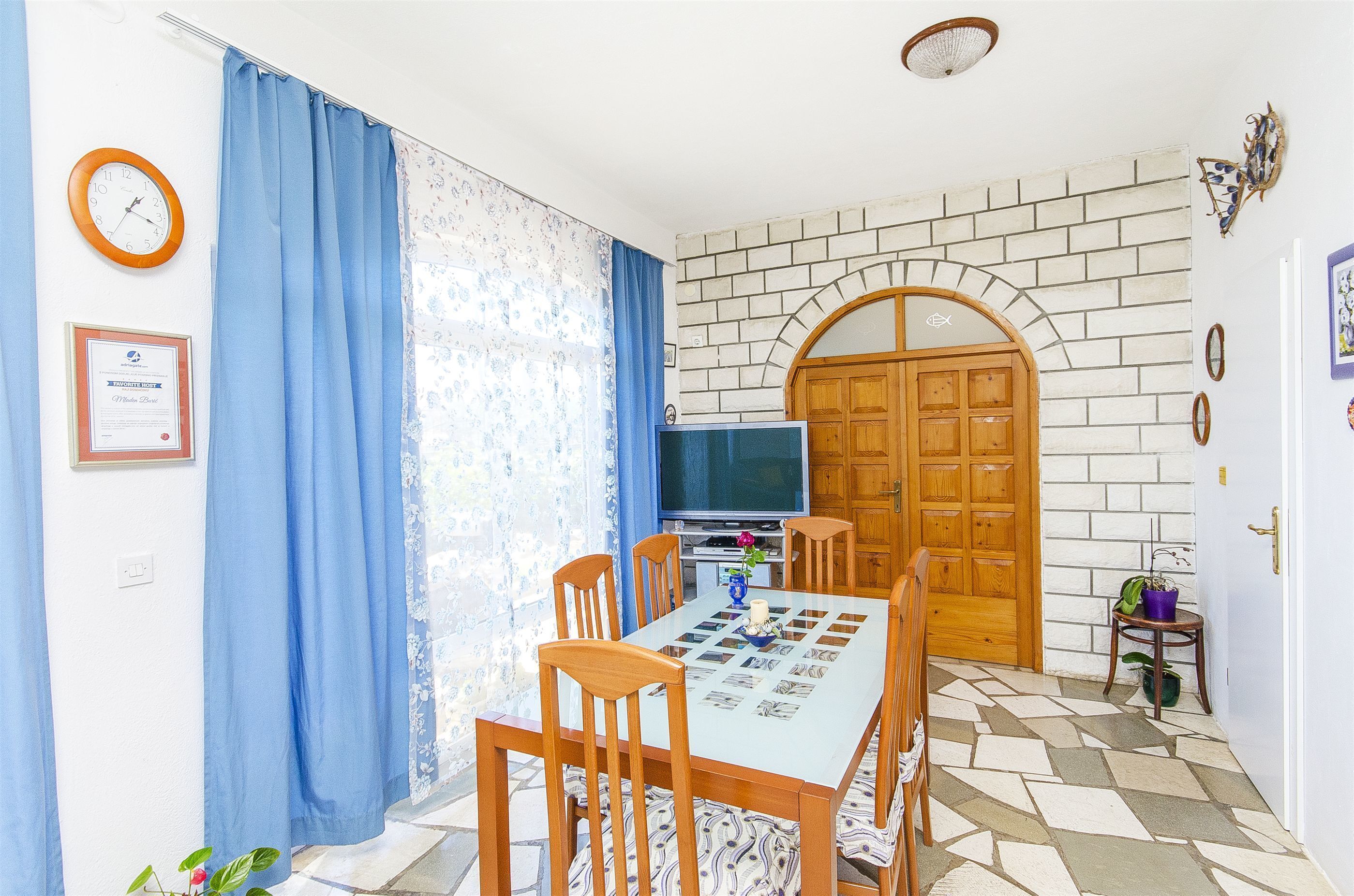 House Mladen 44771-K1