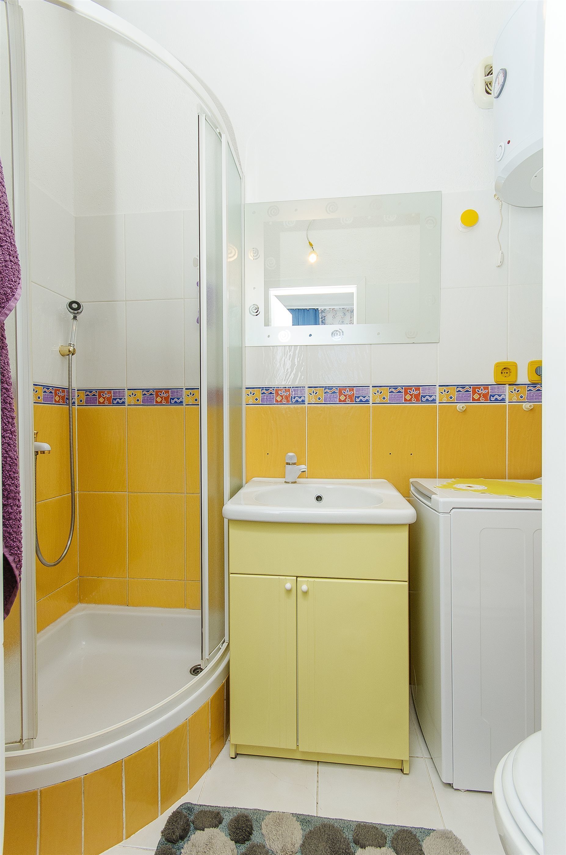 House Mladen 44771-K1