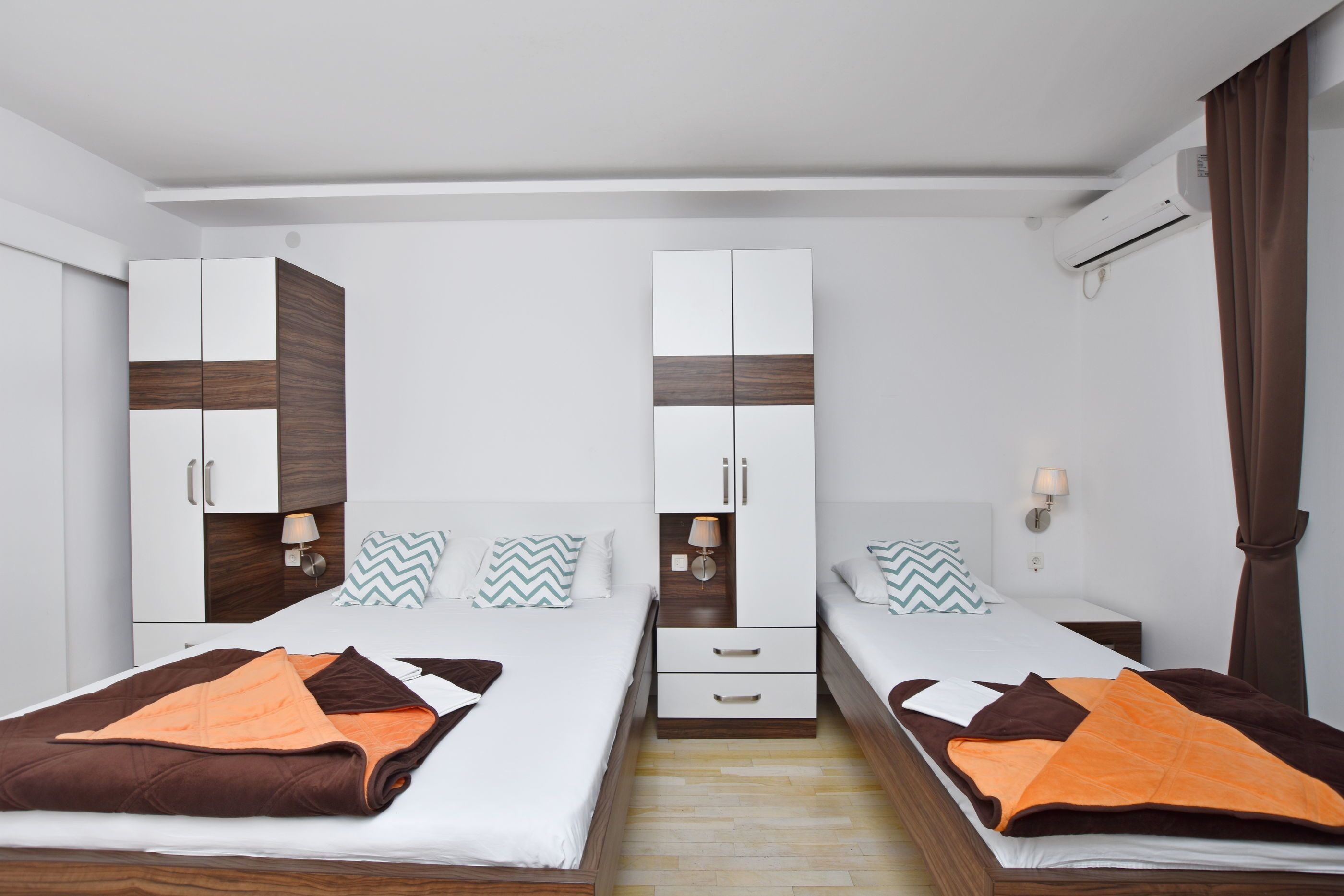 Apartments Ivanović 92981-A1