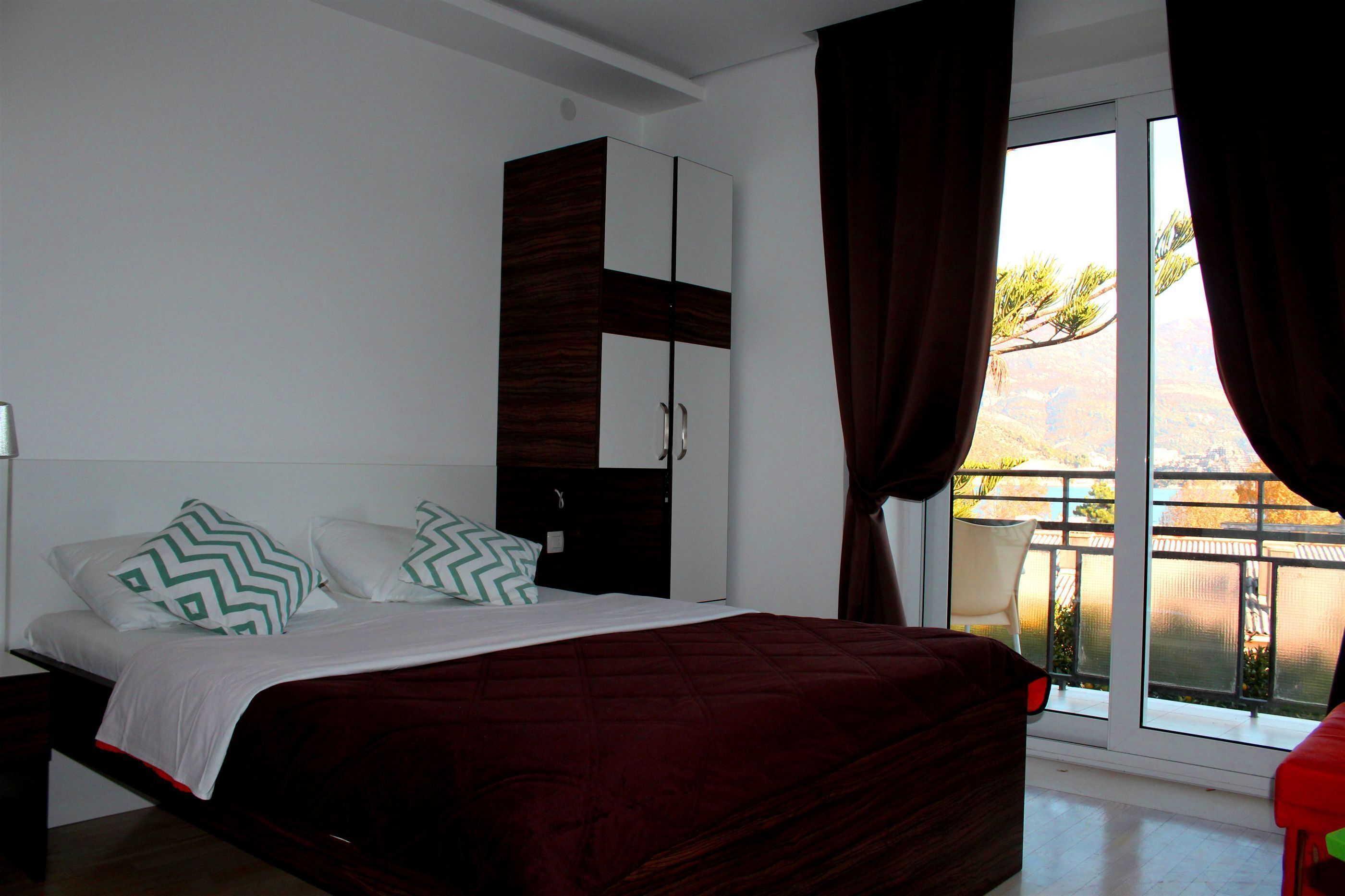 Apartments Ivanović 92981-A2