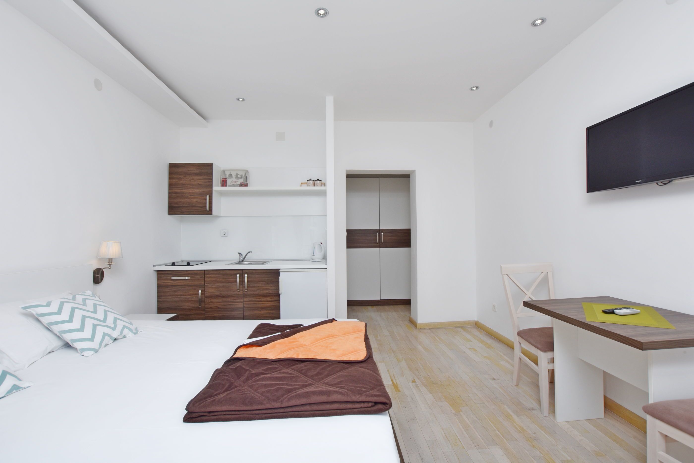 Apartments Ivanović 92981-A4