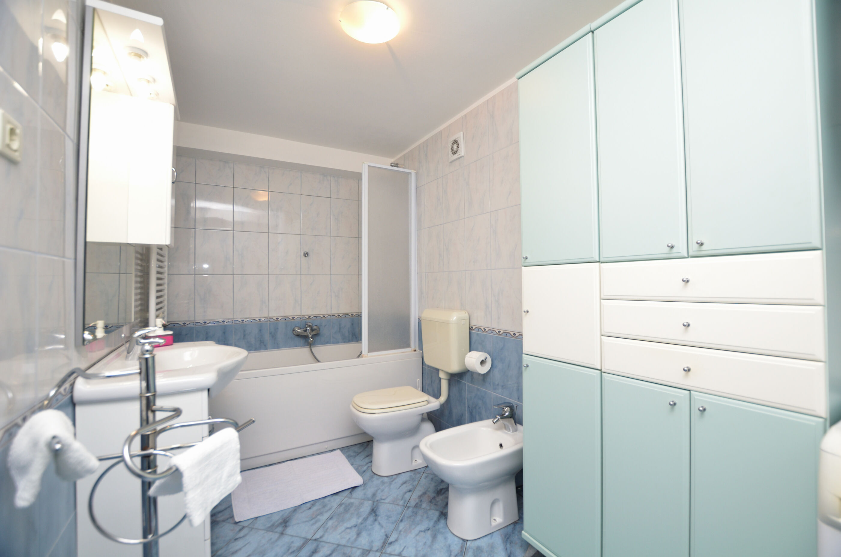 Apartment Višnja 61951-A1