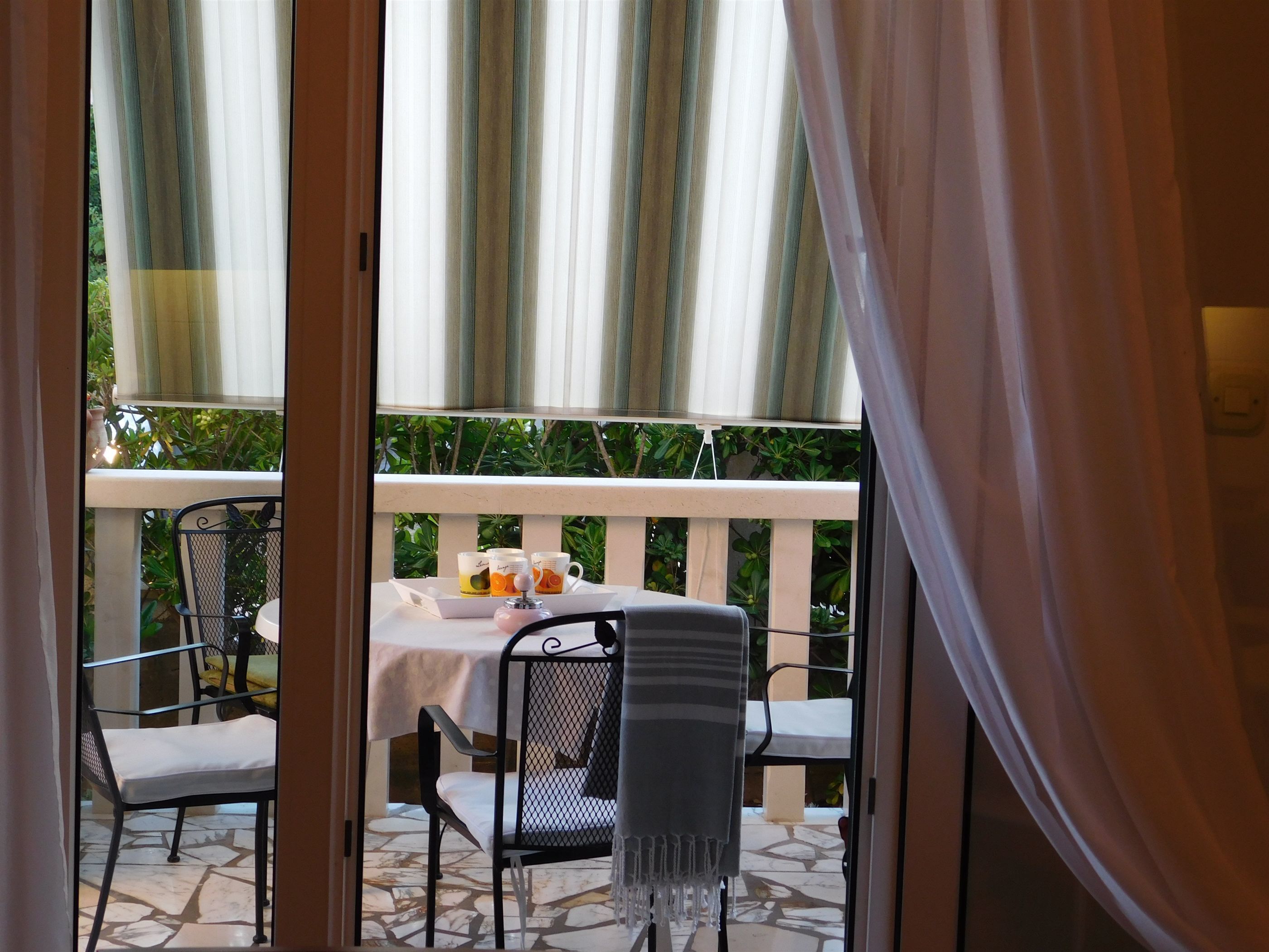 Apartments Mirjana 45561-A1