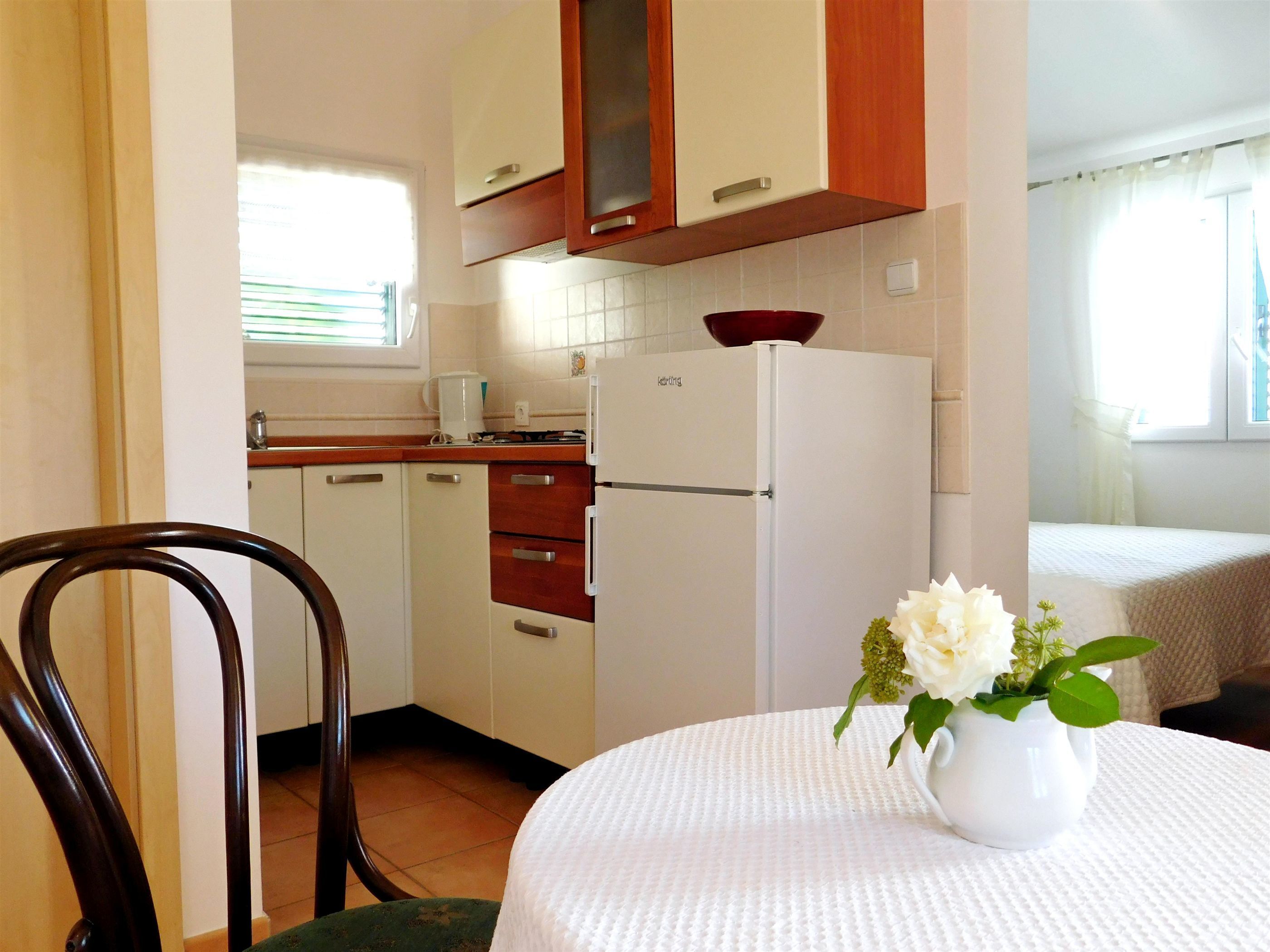 Apartments Mirjana 45561-A3