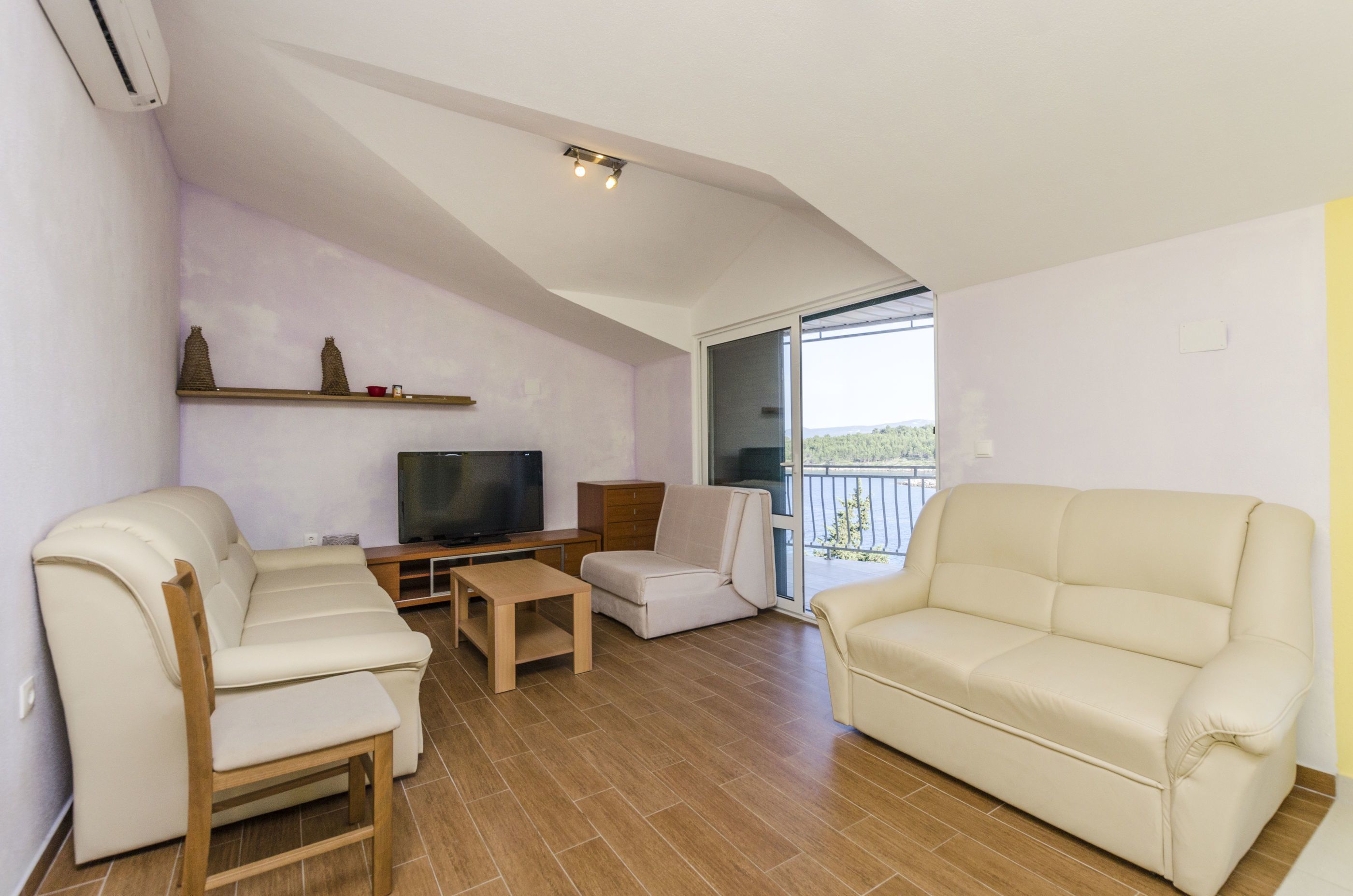 Apartment Ivo 38672-A1