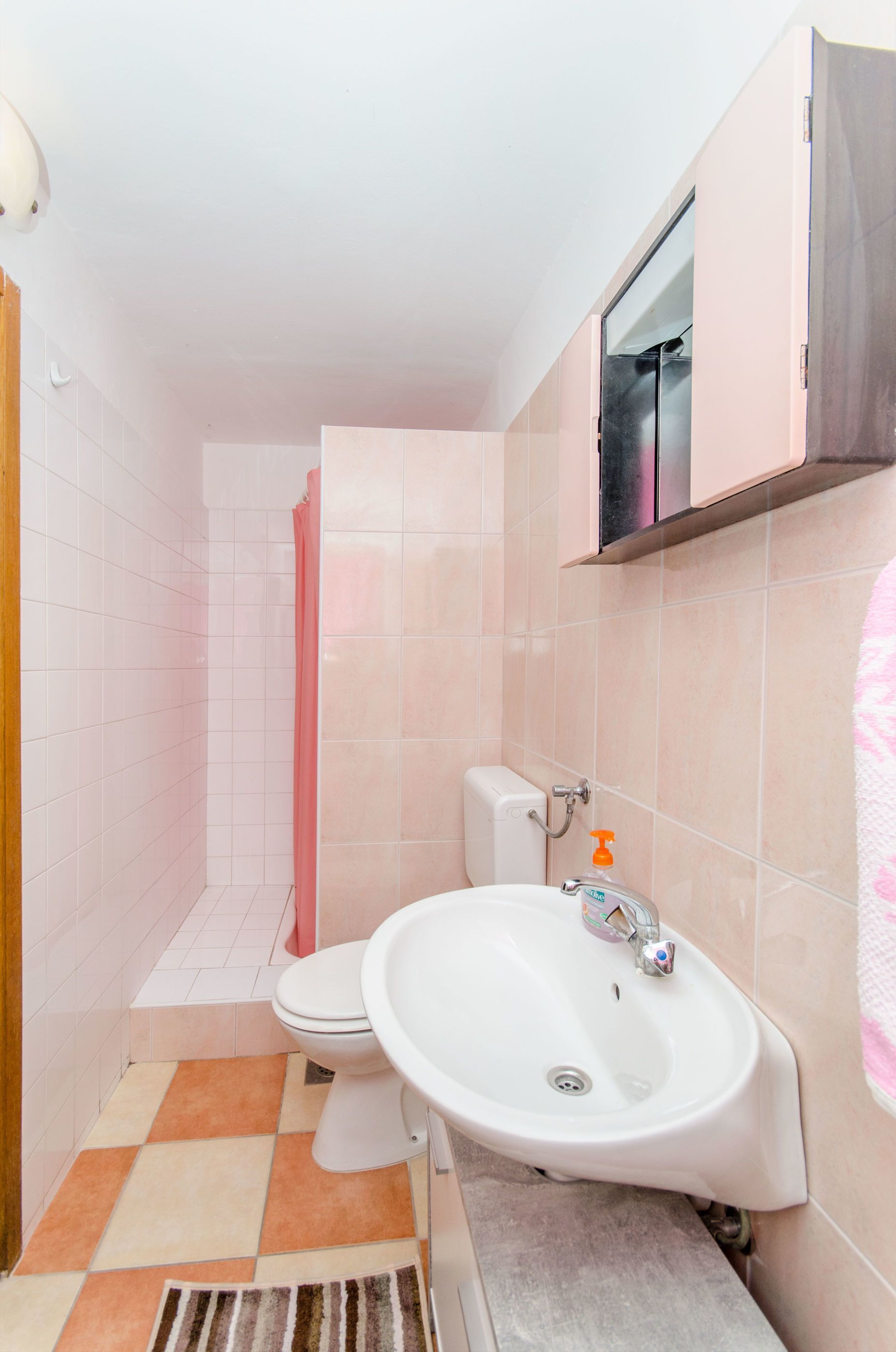 Apartment and Rooms Ivan 45191-A3